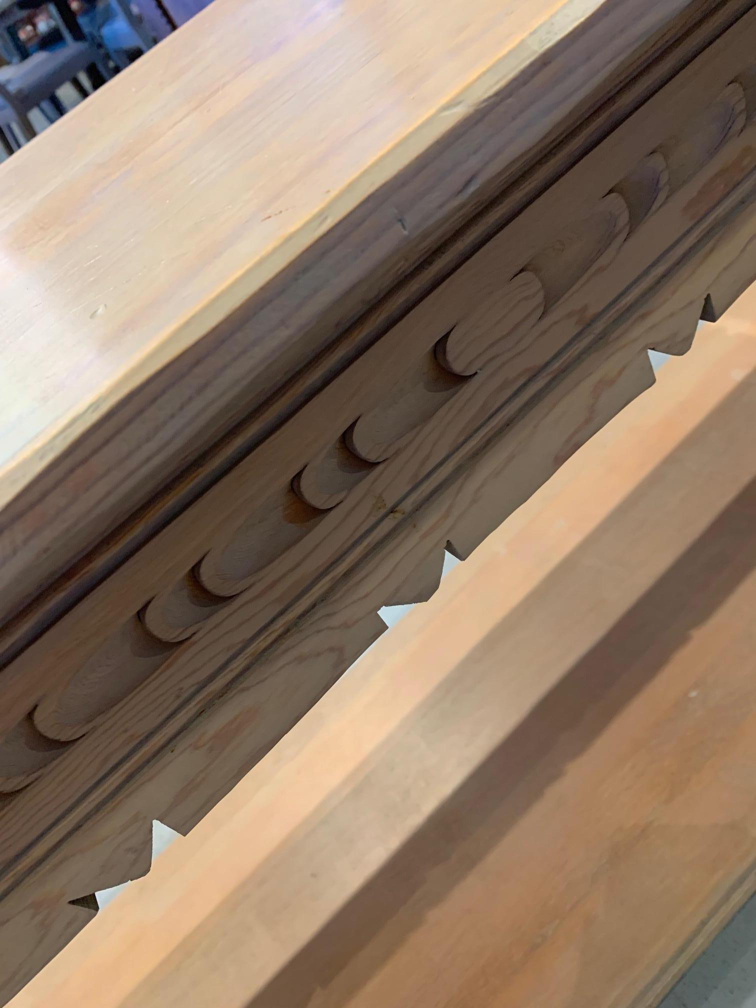Carved Sofa Table In Good Condition For Sale In Albuquerque, NM