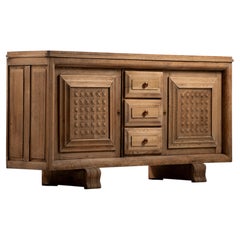 Geschnitztes Sideboard aus massiver Eiche, Frankreich, 1940er Jahre