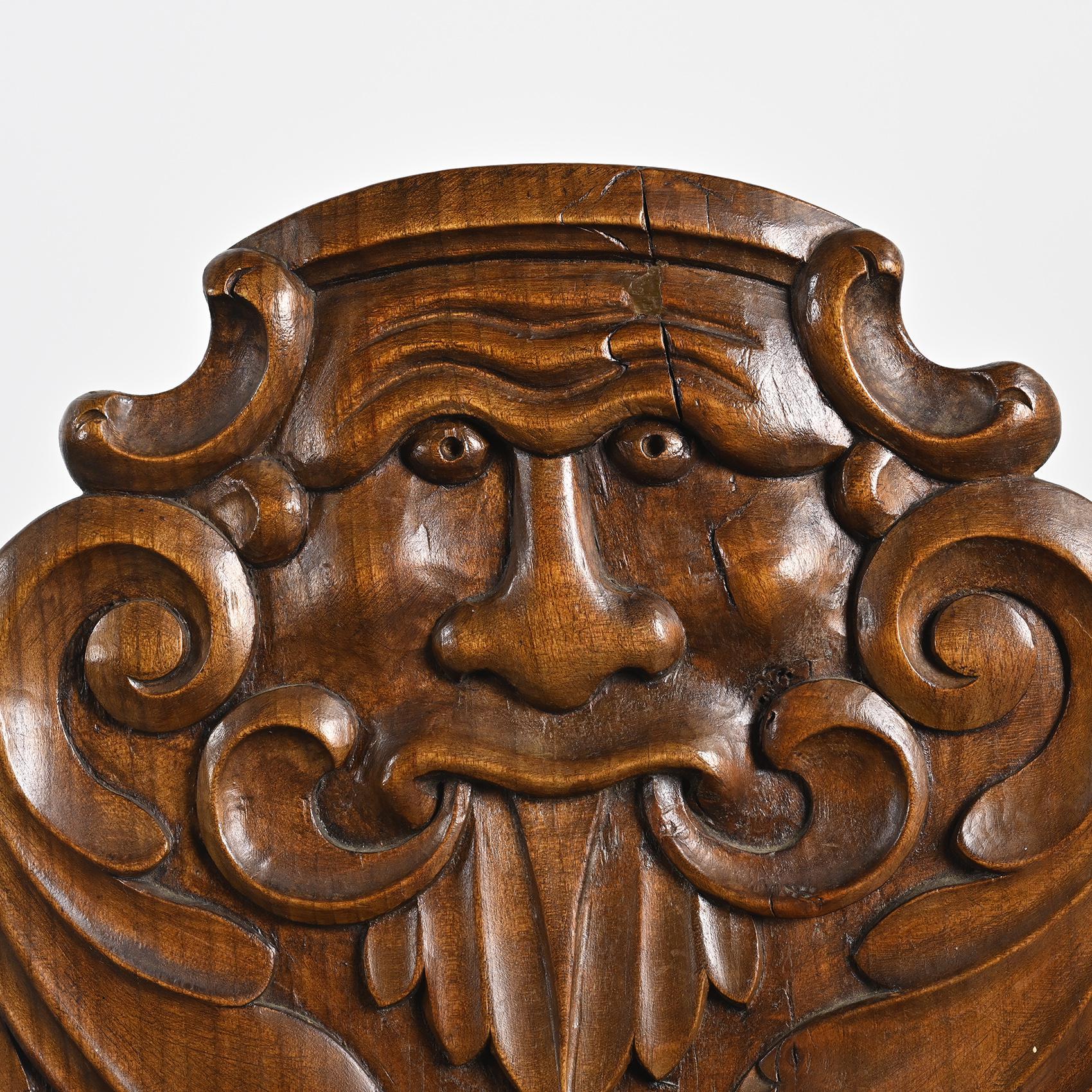 Carved solid wood escabelle, Swiss Alps, circa 1950 For Sale 3