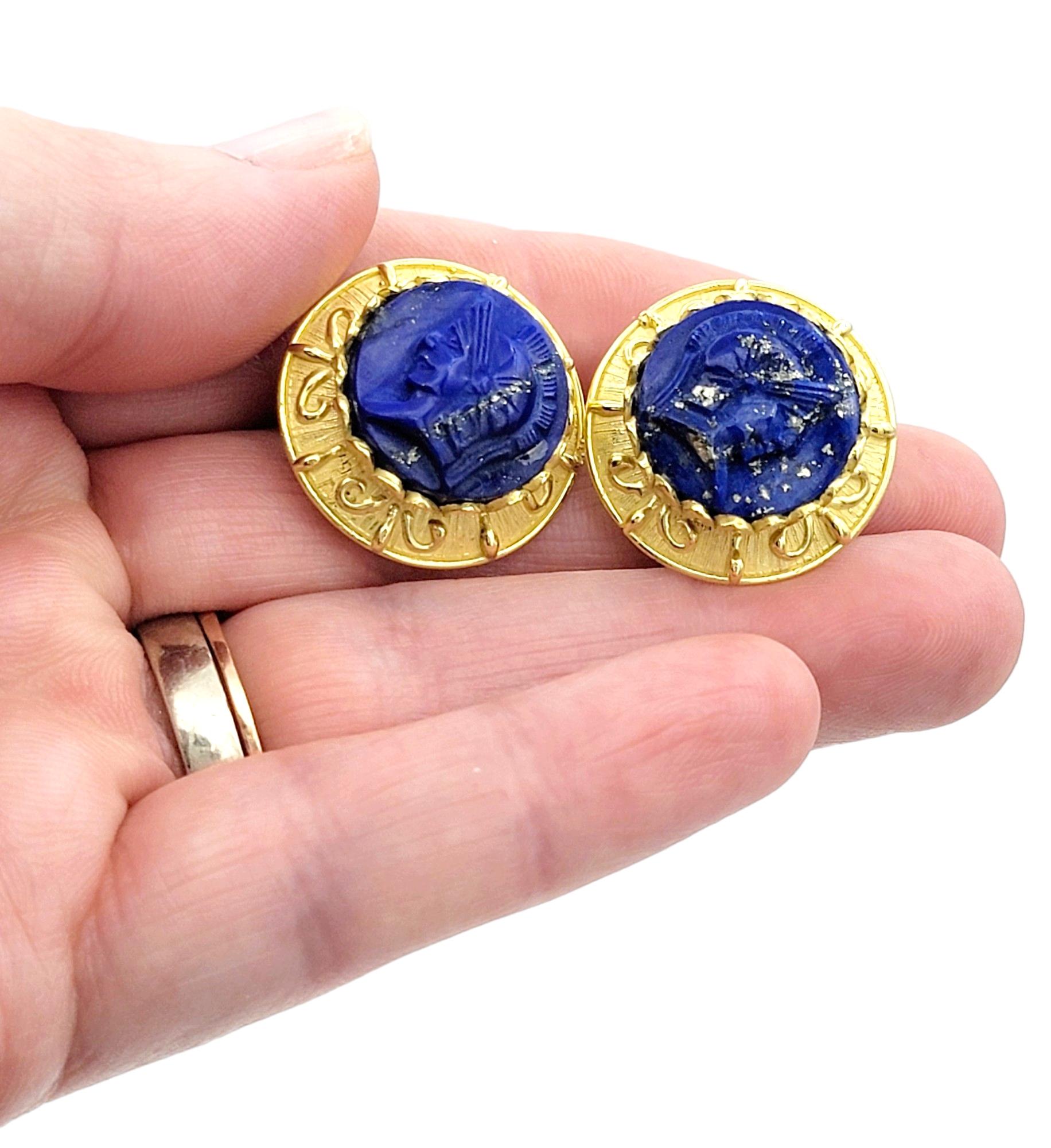 Women's Carved Spartan Blue Lapis Lazuli Round Stud Earrings Set in 18 Karat Yellow Gold For Sale