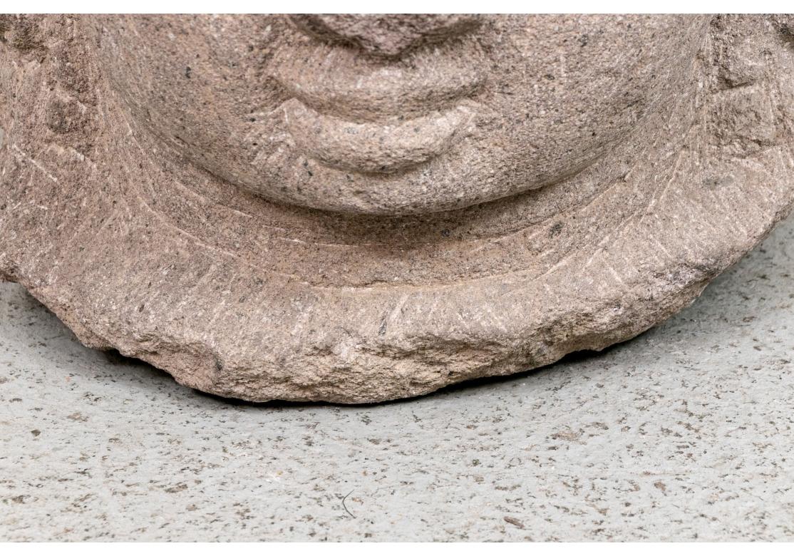20ième siècle Buste du Bouddha en vente
