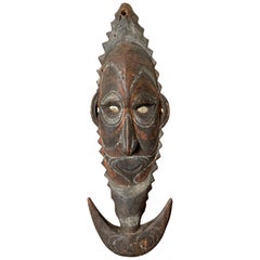 Geschnitzte Hängehocker-Figur aus Papua-Neuguinea