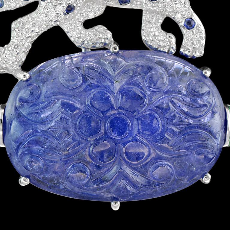 Carved Tanzanite Blue Sapphire Onyx Emerald Diamond 18 Karat Tiger Brooch 3