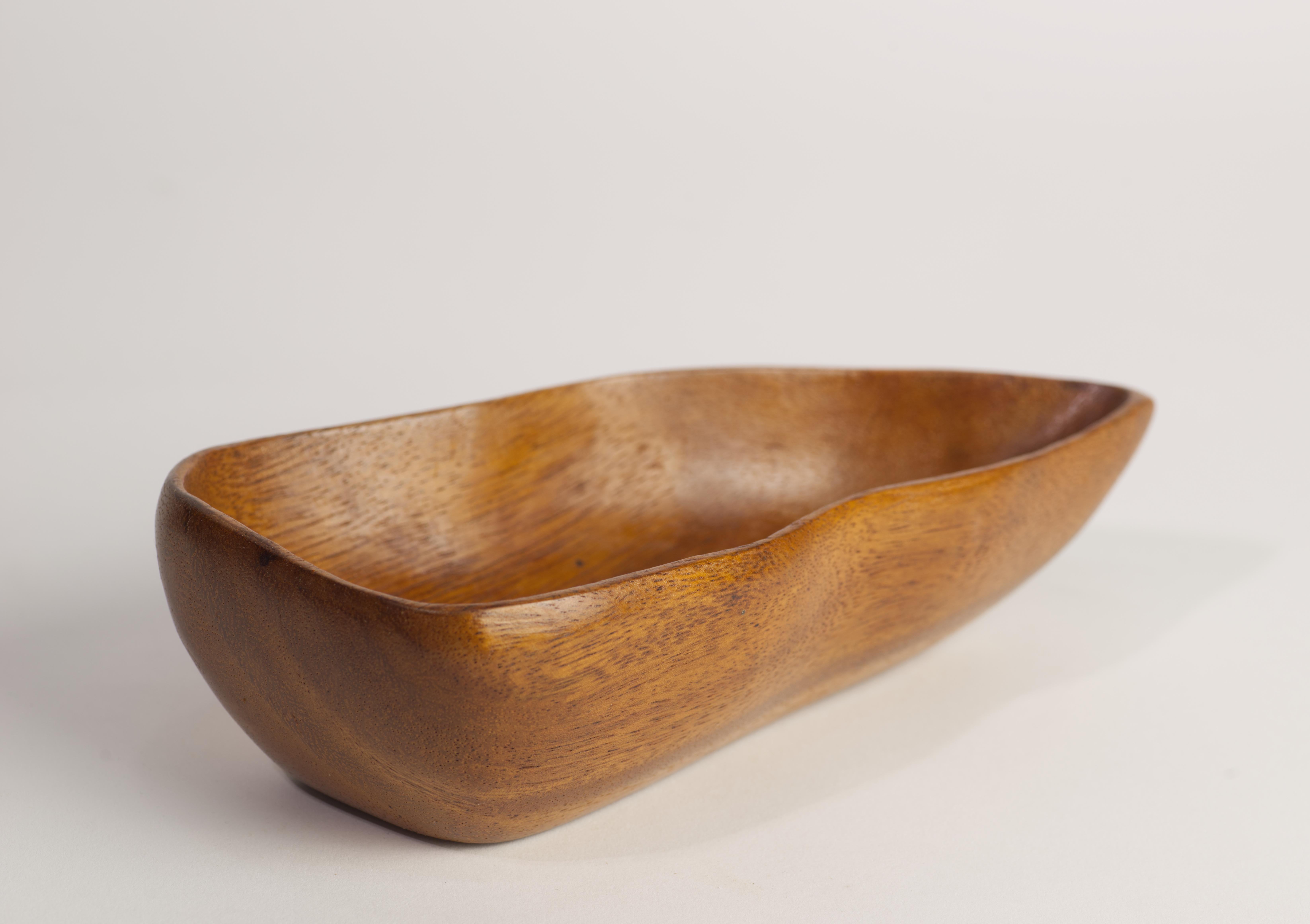 Teak Carved Taverneau Bowl in Style of Arthur Umanoff, Mid Century Modern For Sale