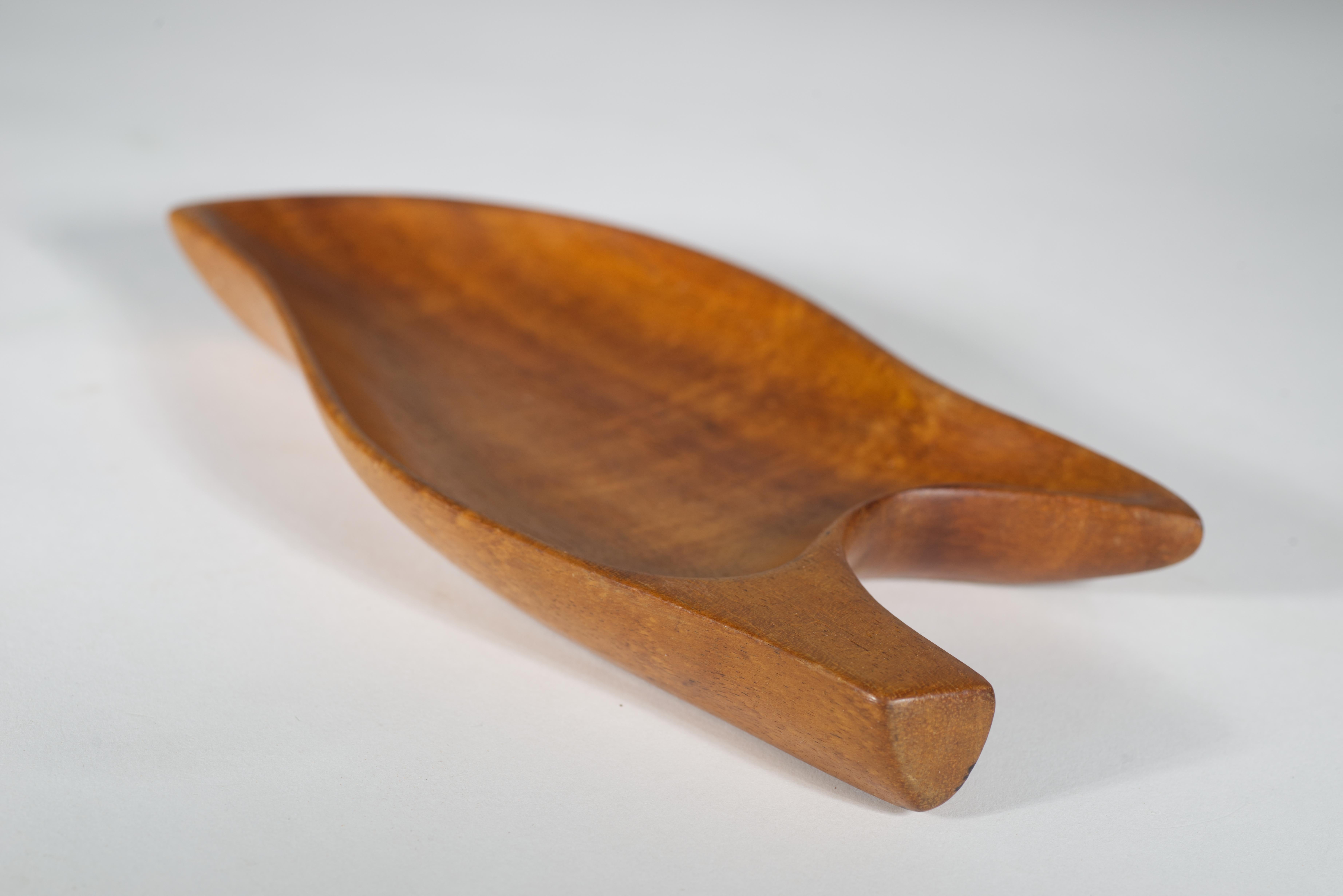 20ième siècle Plateau Taverneau sculpté dans le style d'Arthur Umanoff, mi-siècle moderne en vente