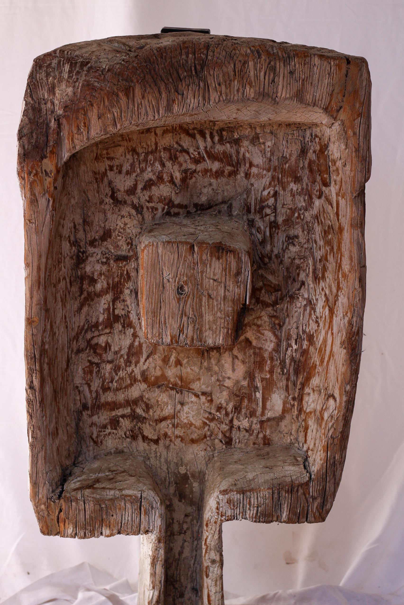Rustico Scultura in teak intagliato in vendita