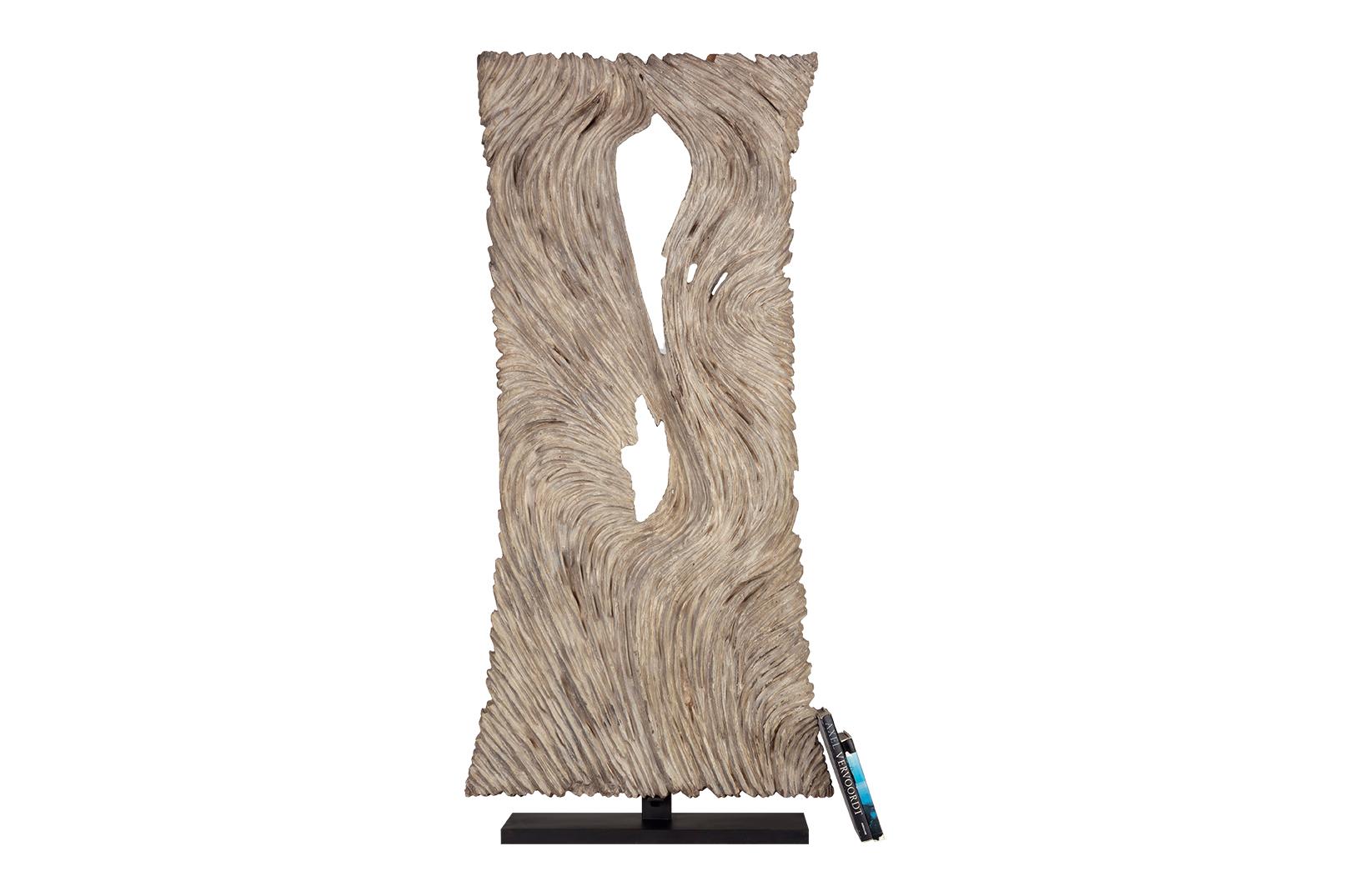 This one-of-a-kind furniture piece is part of Brendan Bass’s Le Monde Collection, a curated selection of rare and collectible furniture. Le Monde, meaning “The World” in French, features vintage-inspired and modern furniture, including tables,