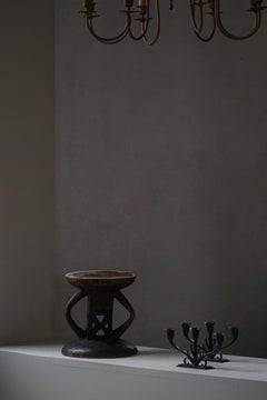 Tabouret en bois dur de Tonga (Batonga) sculpté avec des motifs géométriques, 20e siècle, 1960