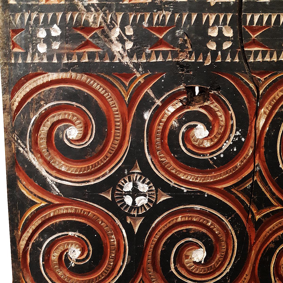 Carved Toraja House Panel, Indonesia, Mid-20th Century 4