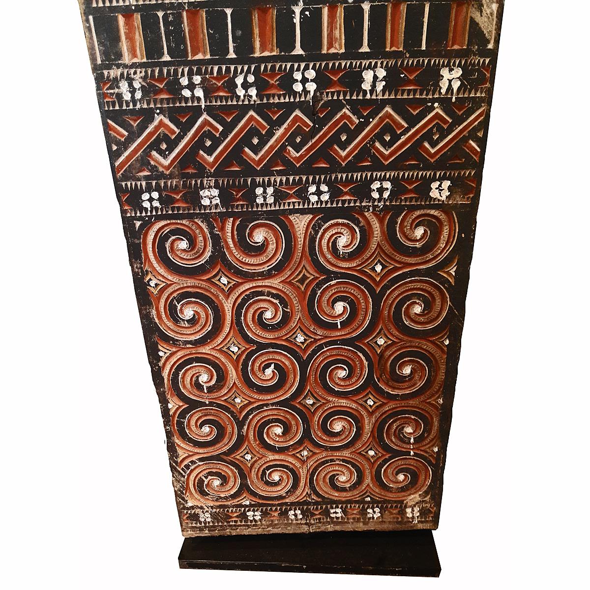 Carved Toraja House Panel, Indonesia, Mid-20th Century 2