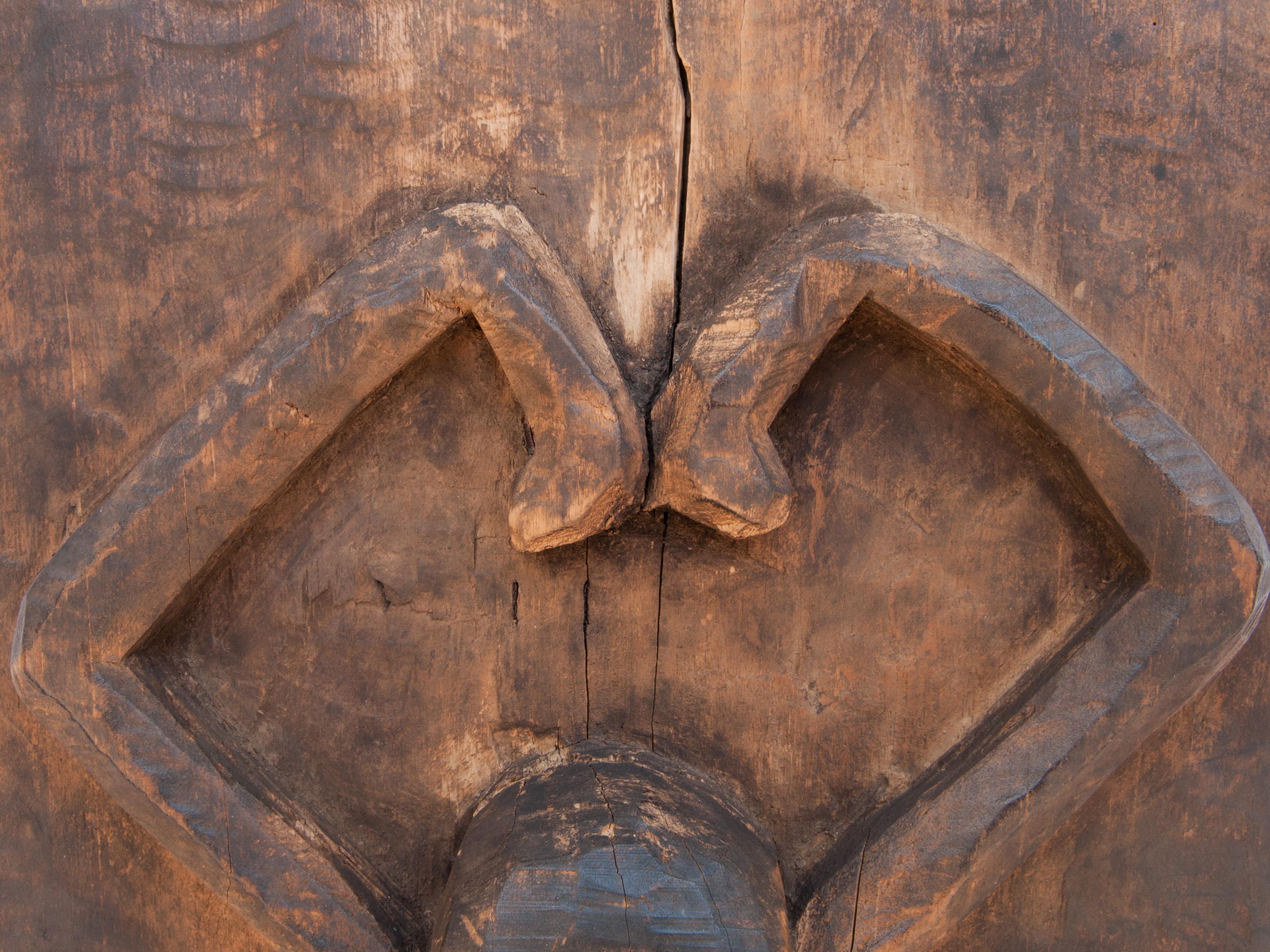 Carved Tribal Door Panel Monkey Motif, Mentawai, Indonesia, Mid-20th Century 2