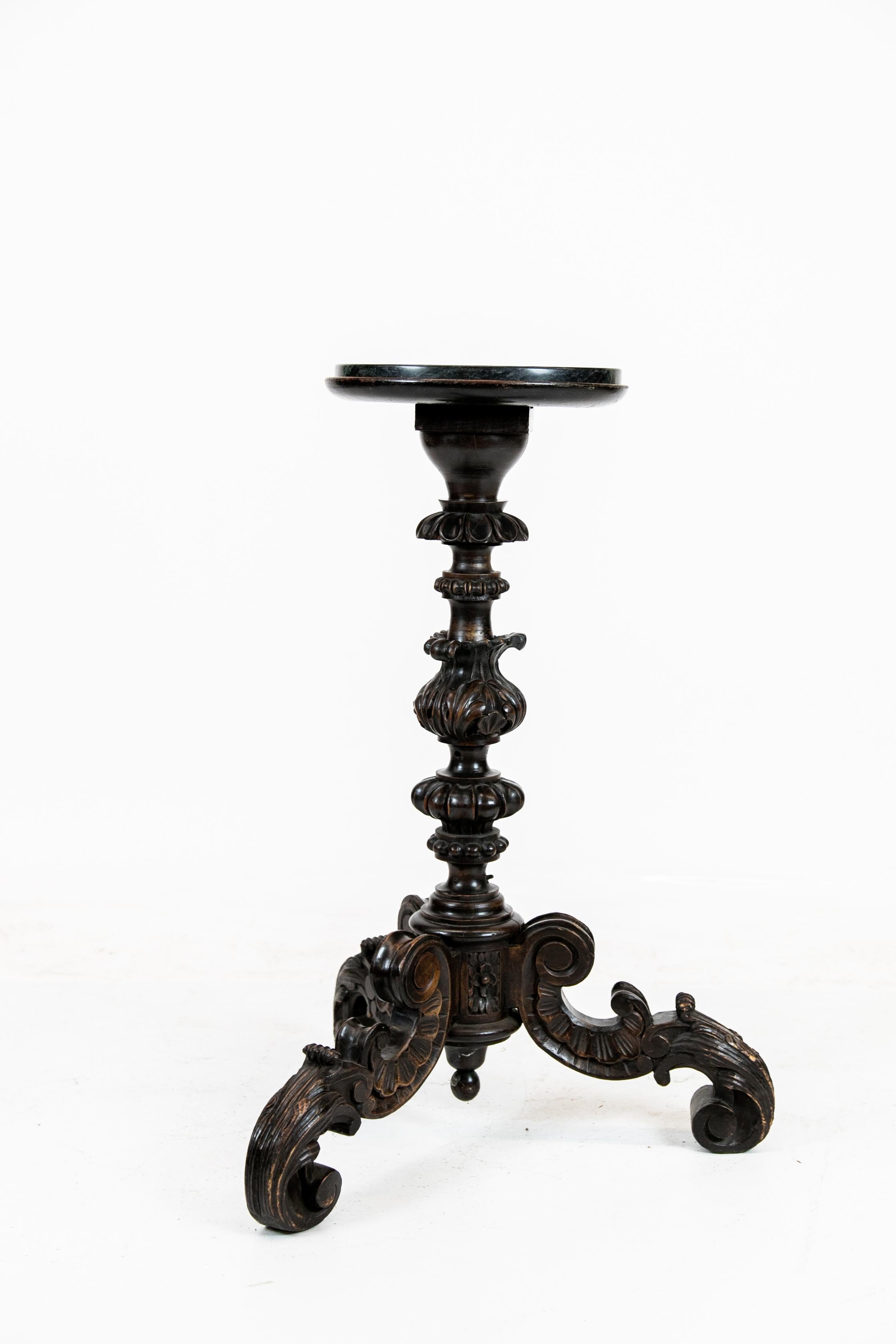 English Carved Tripod Round Marble-Top Table For Sale