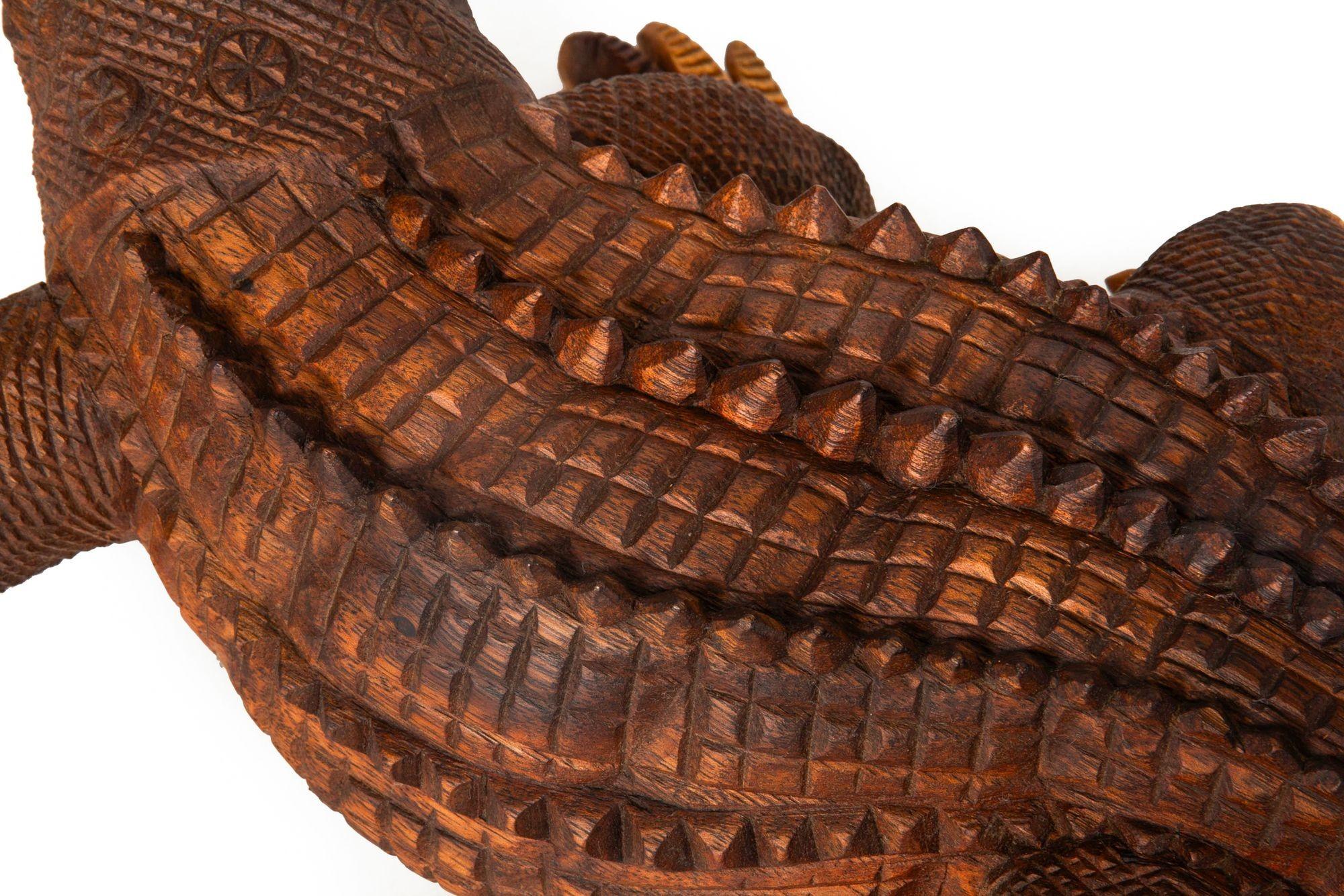 Carved Tropical Hardwood Crocodile Alligator Sculpture, 20th century For Sale 10