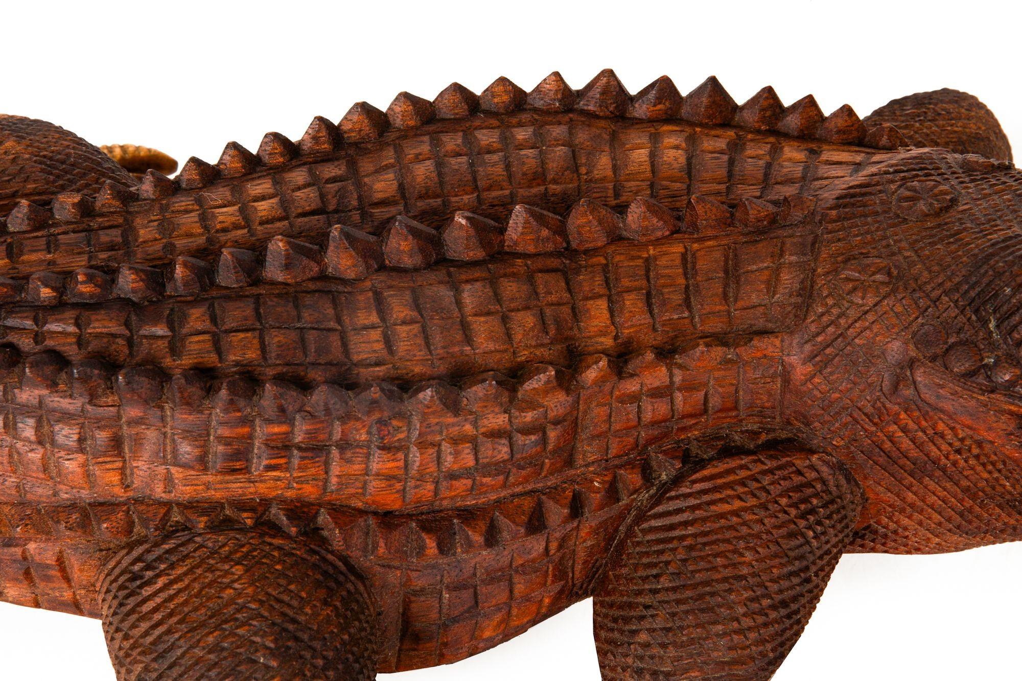 Carved Tropical Hardwood Crocodile Alligator Sculpture, 20th century For Sale 13