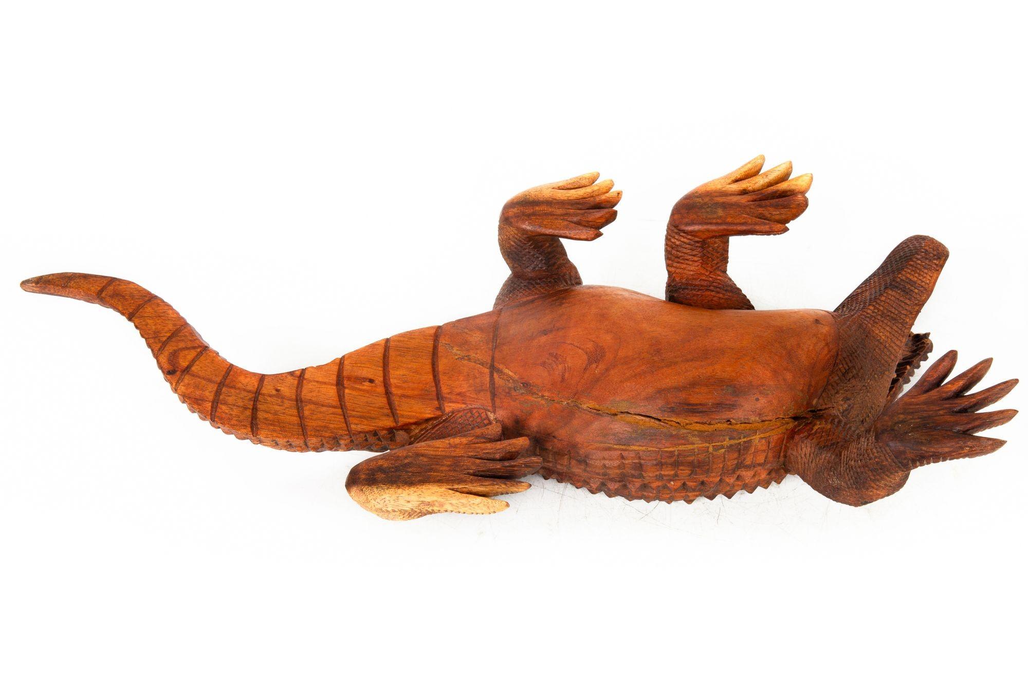 Carved Tropical Hardwood Crocodile Alligator Sculpture, 20th century For Sale 14