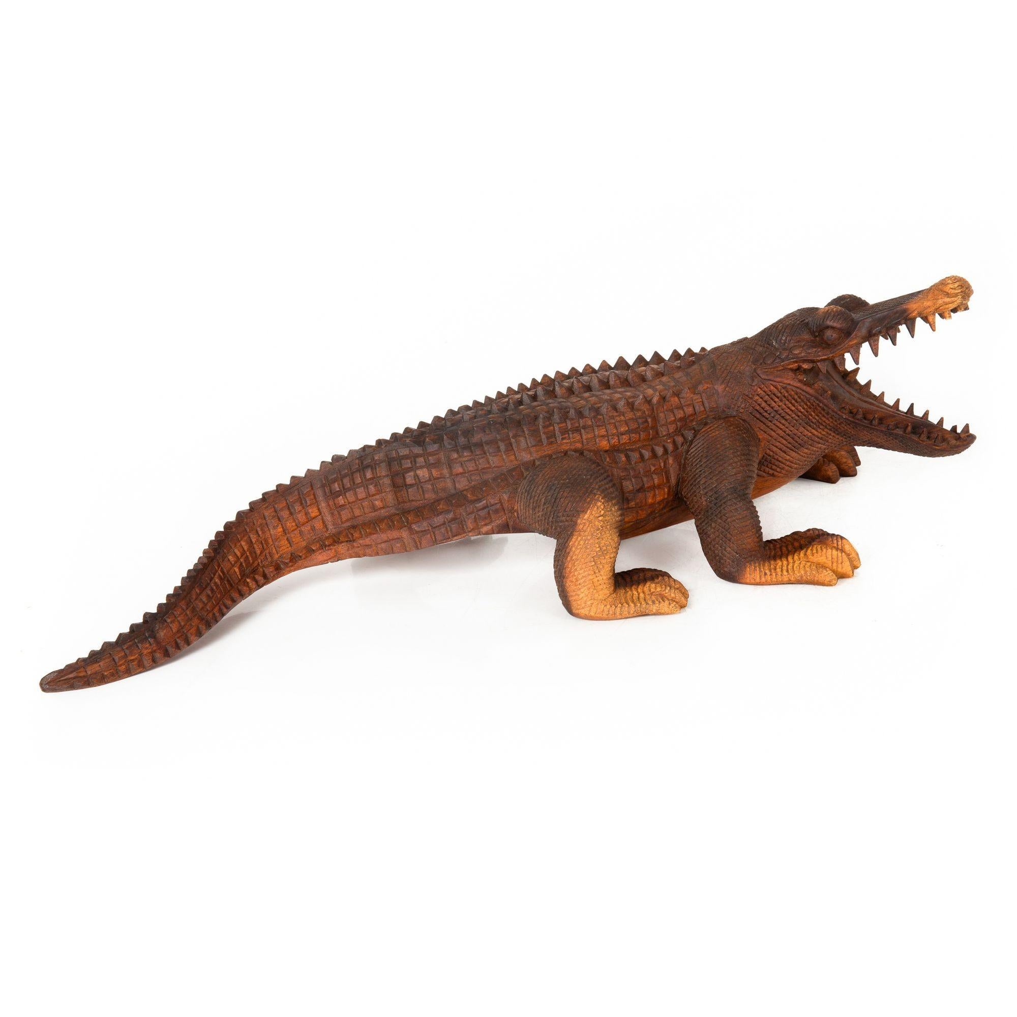 Carved Tropical Hardwood Crocodile Alligator Sculpture, 20th century For Sale 1