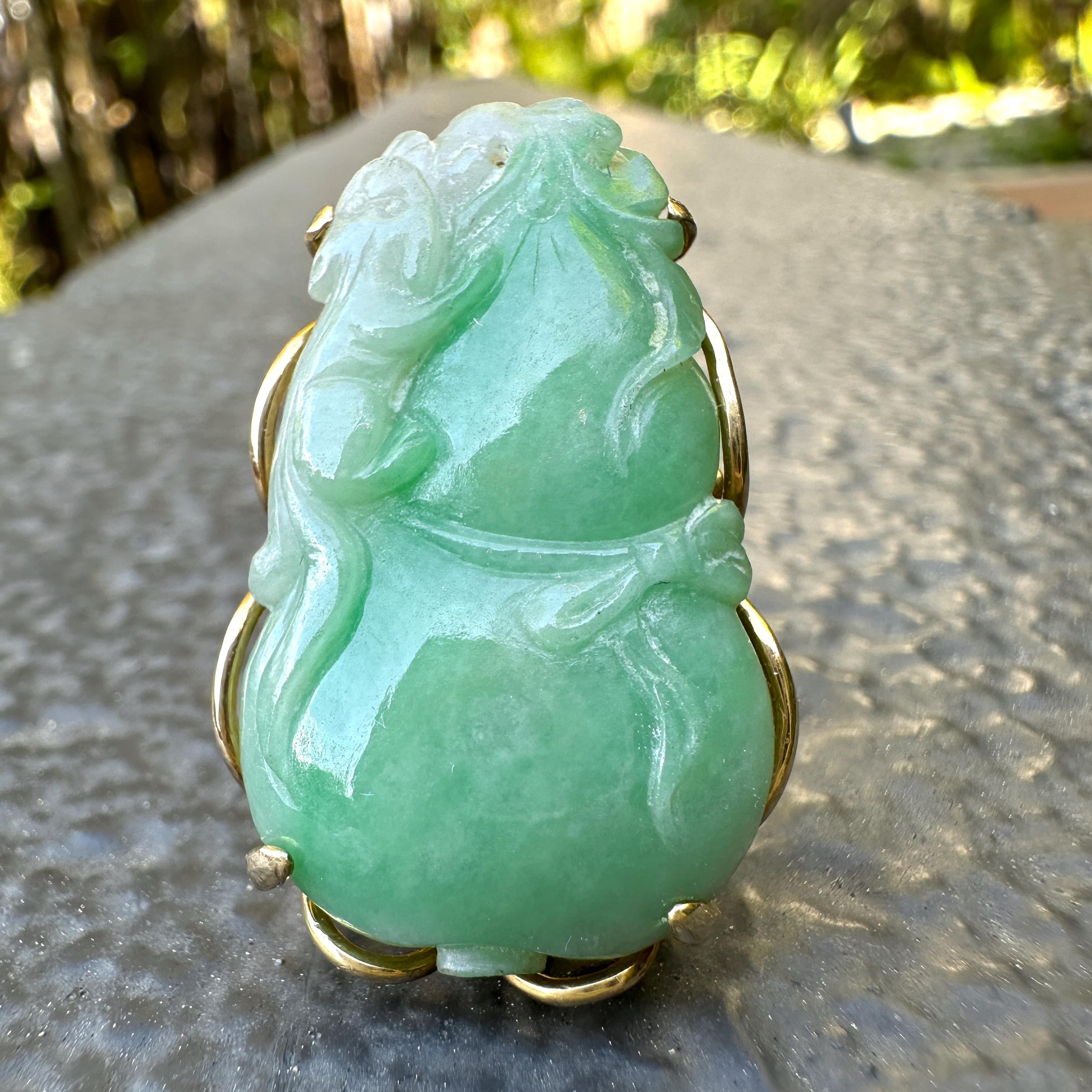 Contemporary Carved Type A Green Jadeite Jade Lucky Calabash Gourd Cocktail Ring in 14K Gold For Sale
