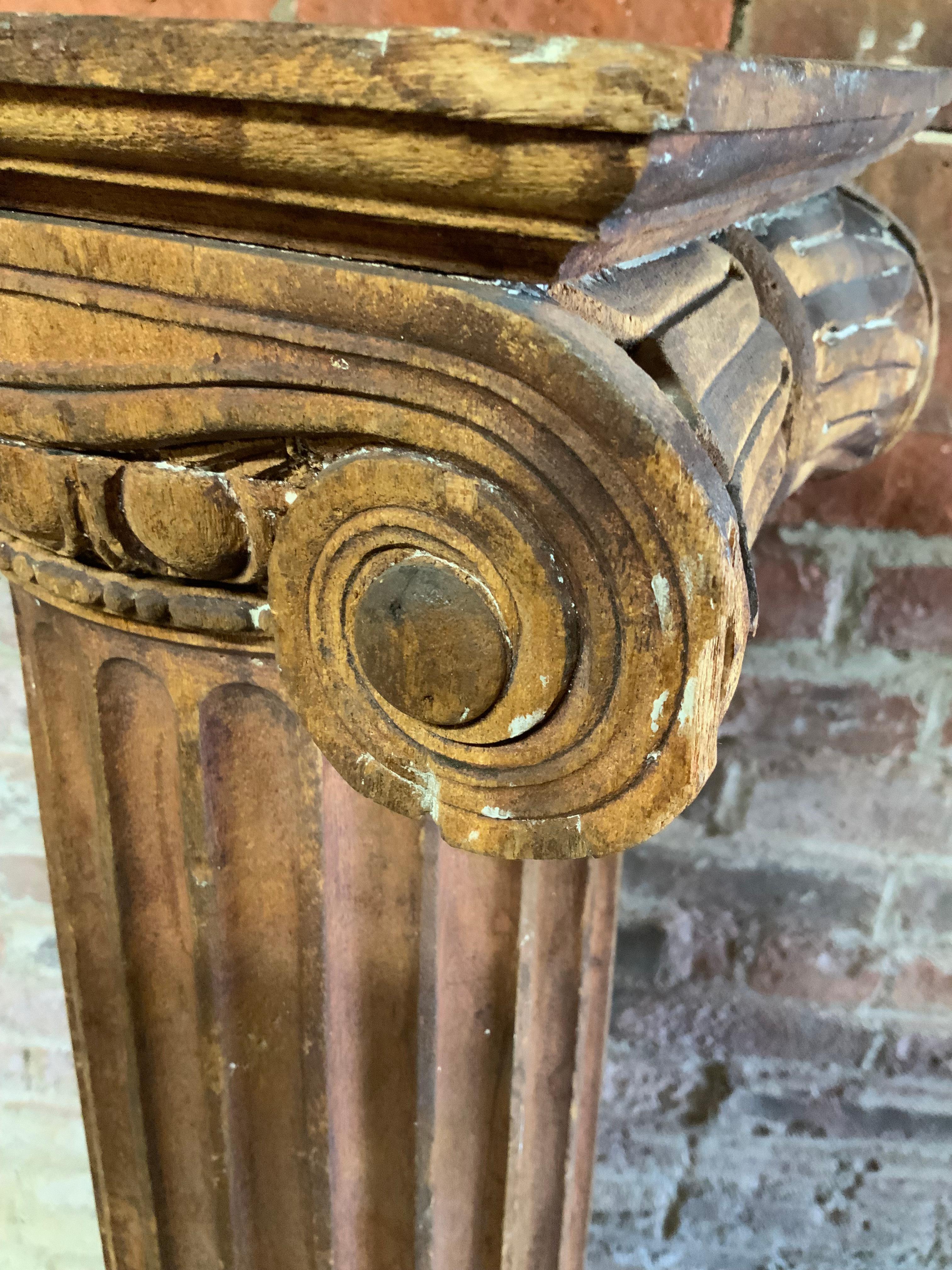 Carved Victorian Era Wood Fluted Ionic Column In Distressed Condition In Garnerville, NY