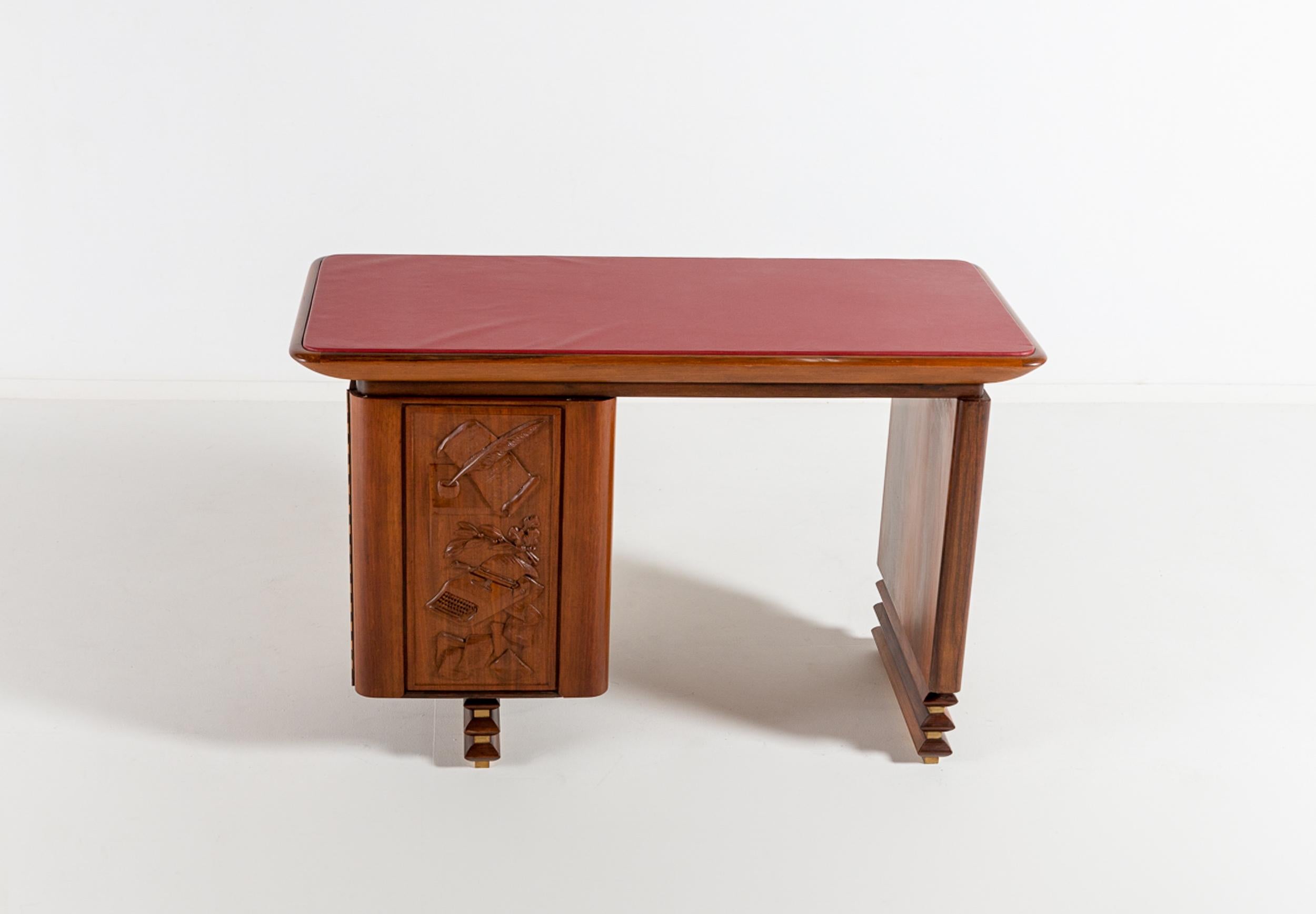 Italian Carved Walnut and Rosewood Desk with Matching Chair, Italy, 1960 For Sale