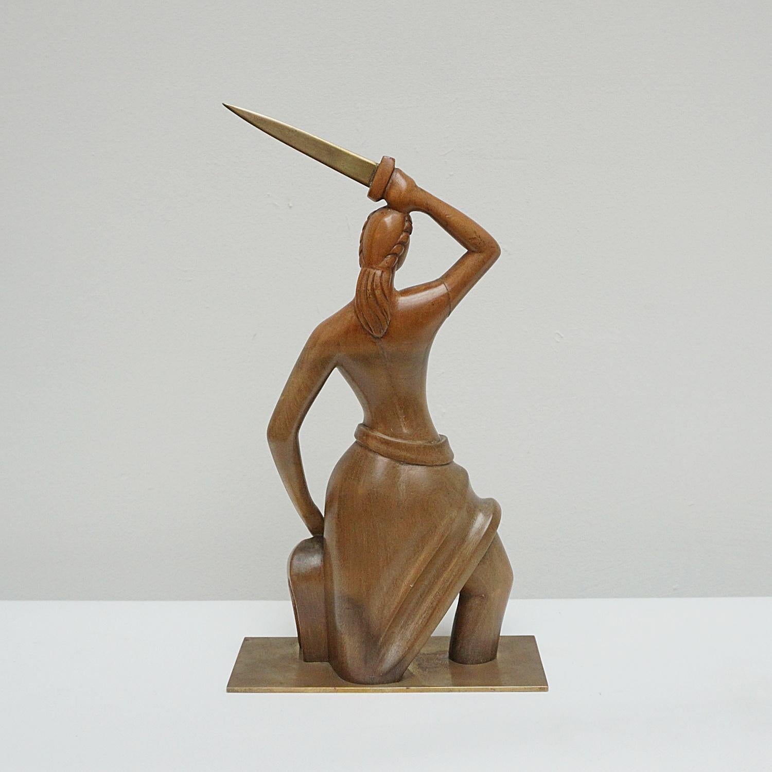 Milieu du XXe siècle Sculpture figurative en noyer sculpté d'un semi-nu de Laszlo Hoenig (1905-1971) en vente