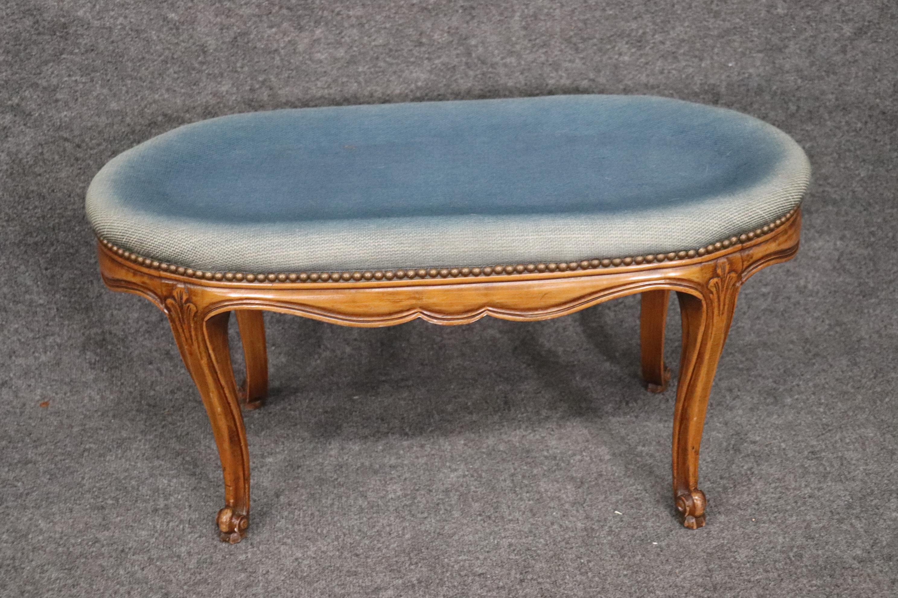 Carved Walnut French Louis XV Oval Foot Stool Circa 1930 For Sale 5