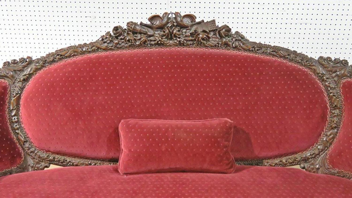 Carved Walnut French Rams Head Louis XVI Settee Canape Sofa, Circa 1920 2
