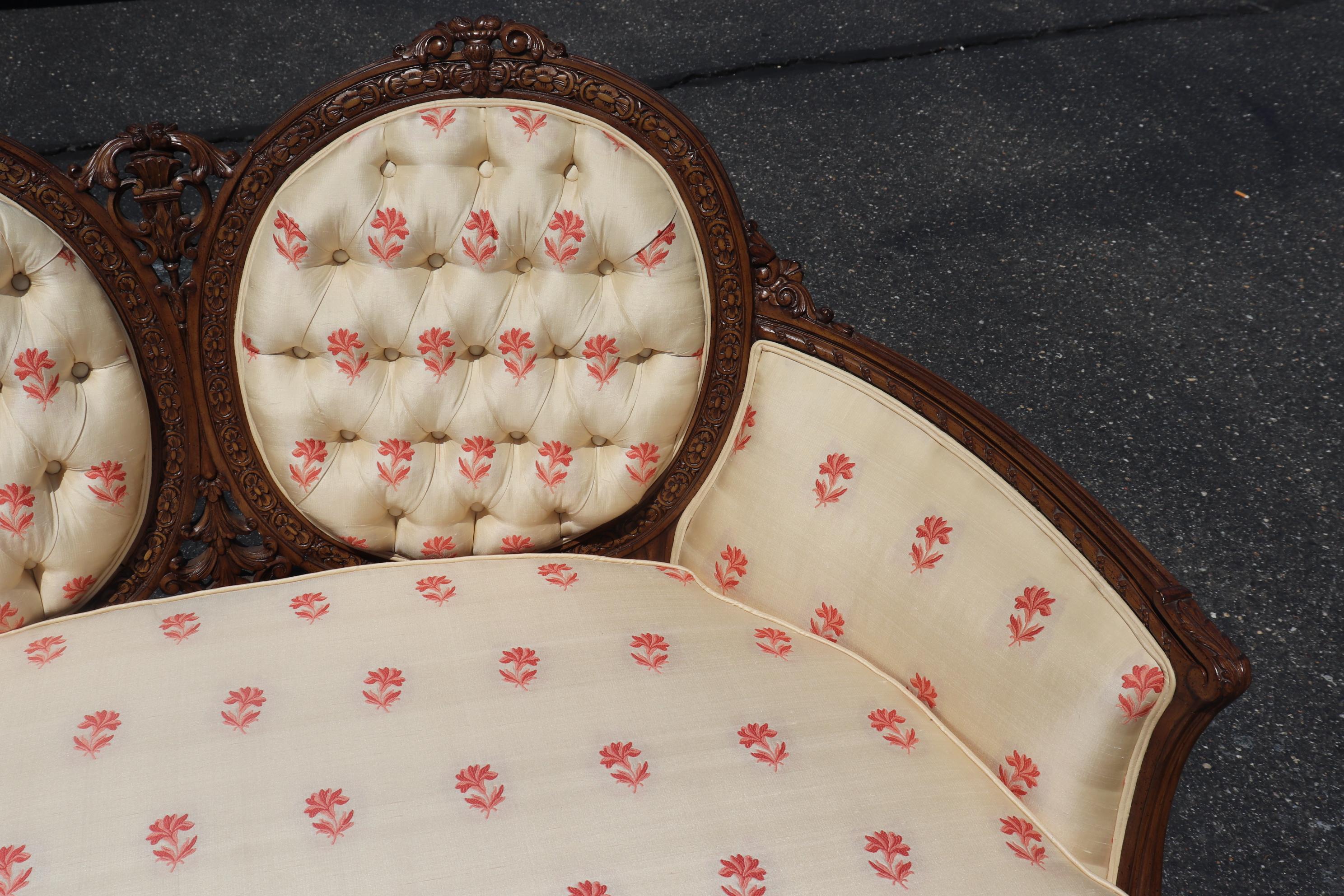 Carved Walnut Louis XV Cameo Back Settee Canape 3