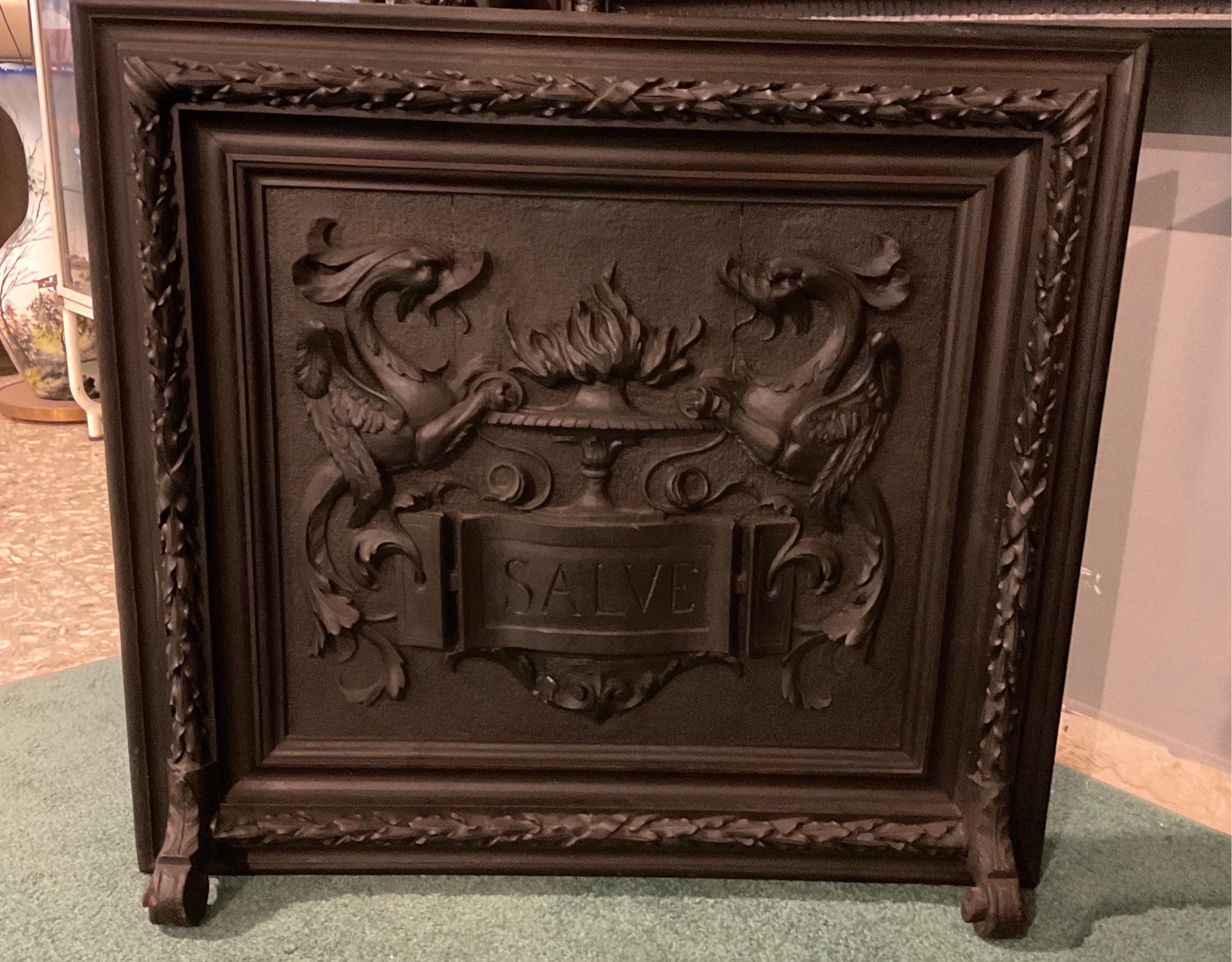Carved walnut wood fireplace from the important Villa Biscari For Sale 9