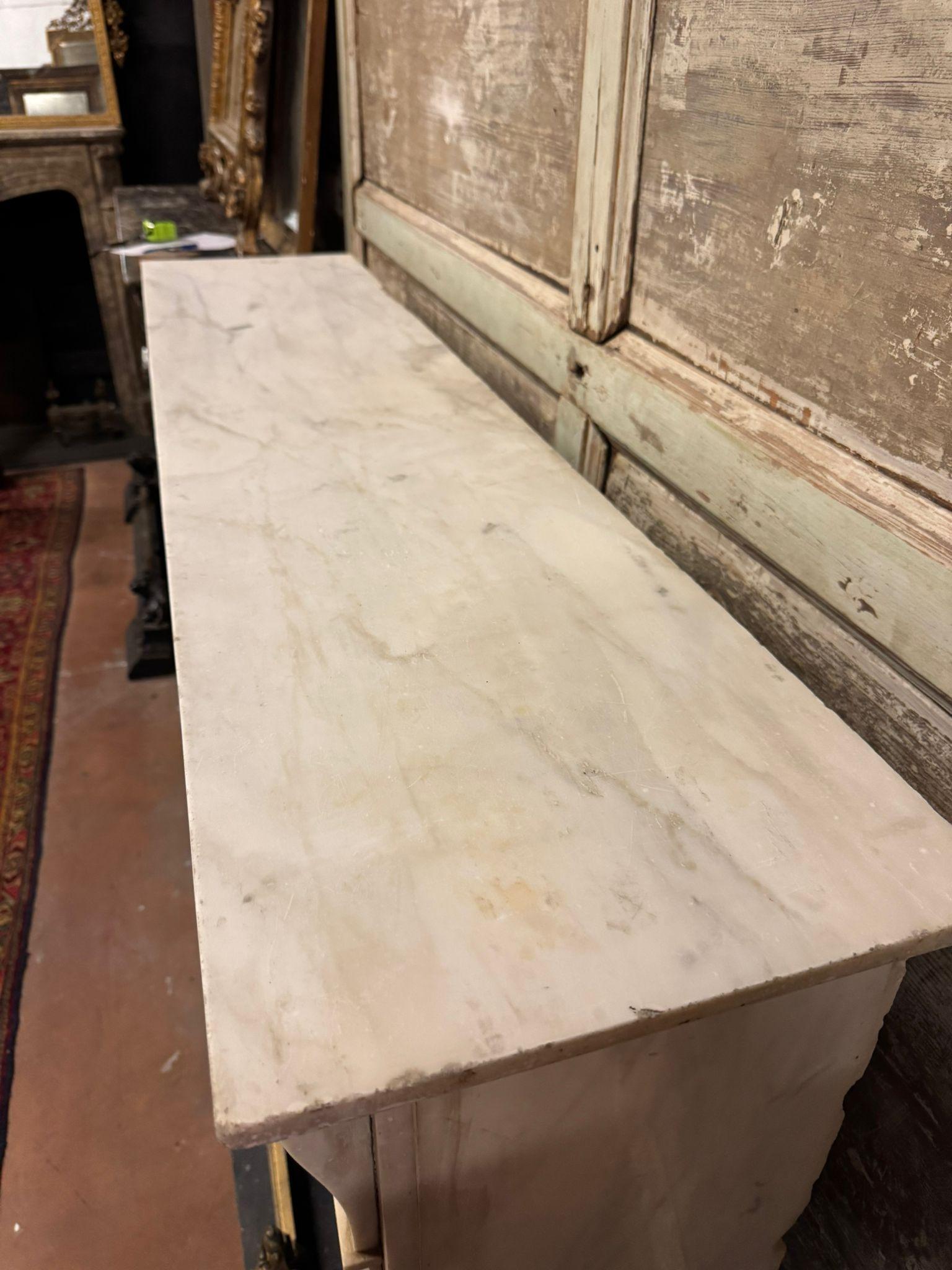 Hand-Carved Carved white Carrara marble fireplace mantle, Italy For Sale