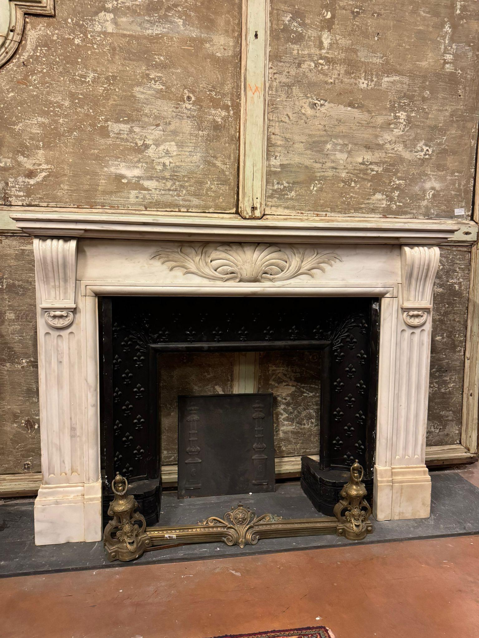 Carved white Carrara marble fireplace mantle, Italy For Sale 1