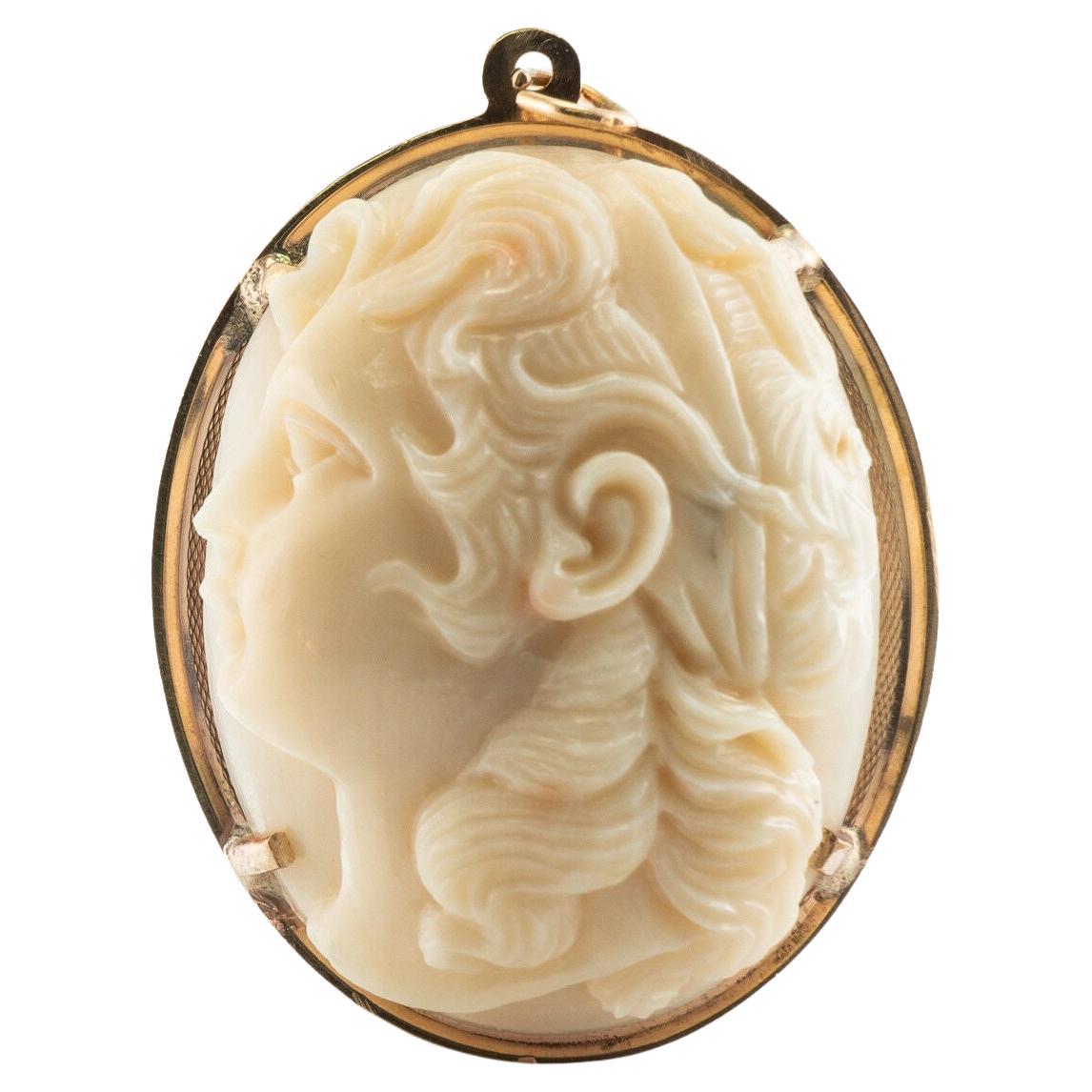 Pendentif Corail Blanc Sculpté Cameo Or 14K Vintage