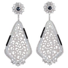 Pendants d'oreilles en or blanc 18 carats avec jade sculpté, pierres multi-pierres et diamants