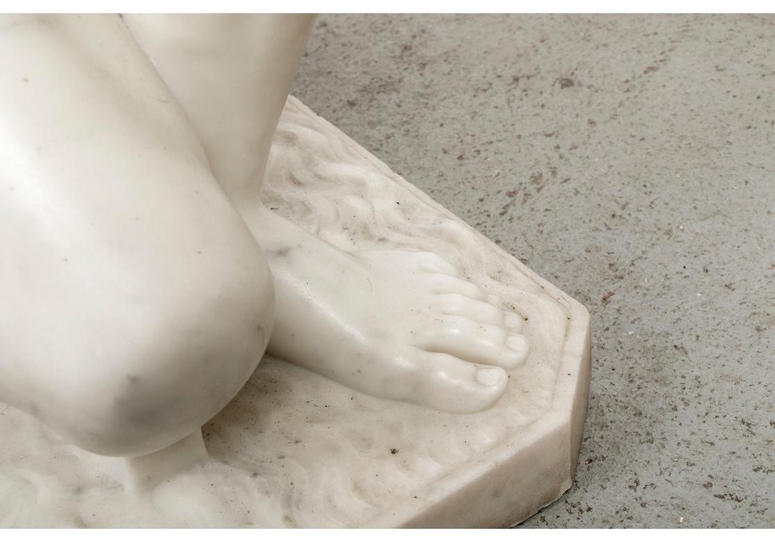 Carved White Marble Figure of a Nude Venus In Good Condition In Bridgeport, CT