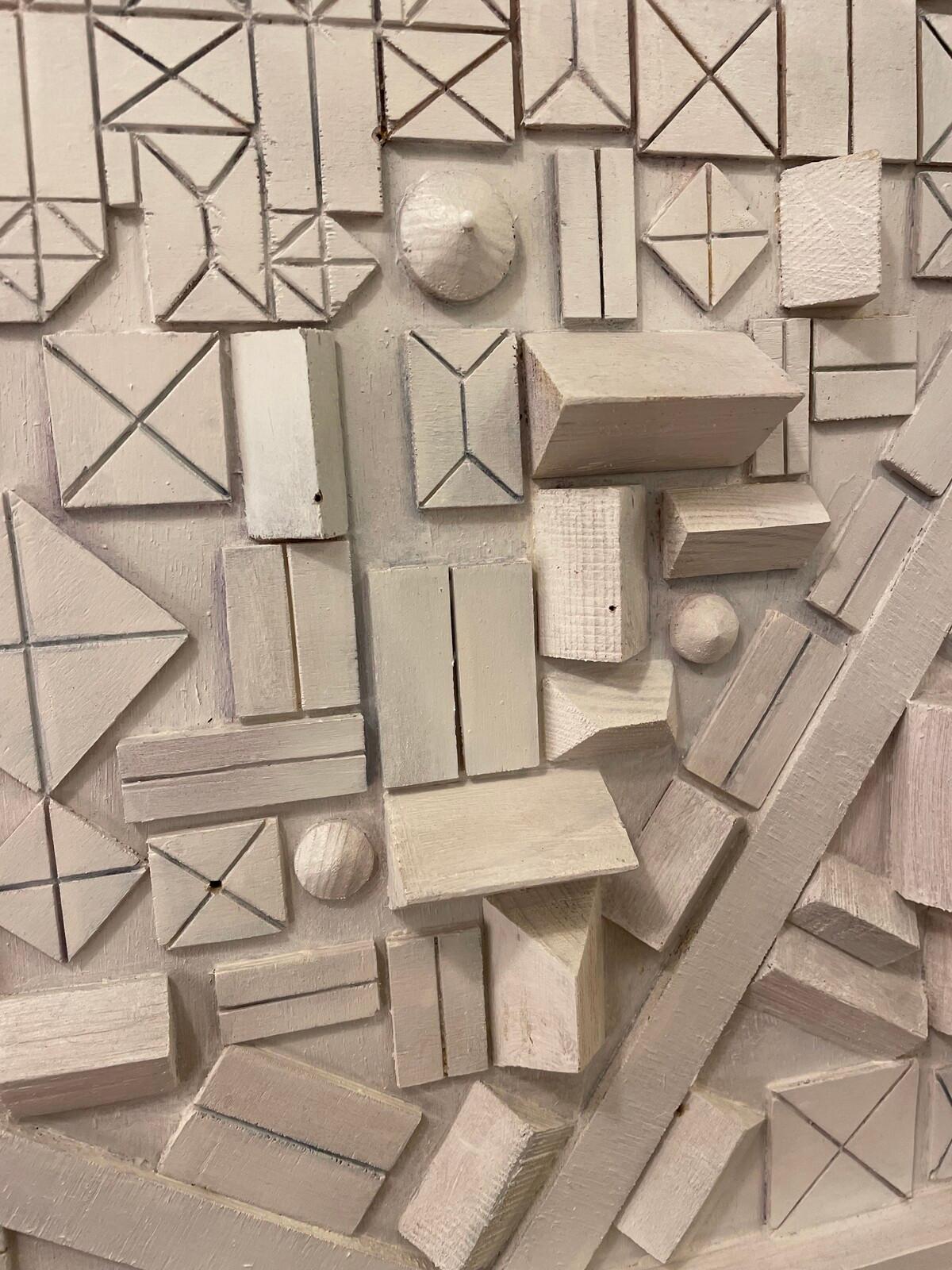 Geschnitztes Holz Abstrakte Geometrische Komposition von André Pailler im Zustand „Gut“ im Angebot in Brussels, BE