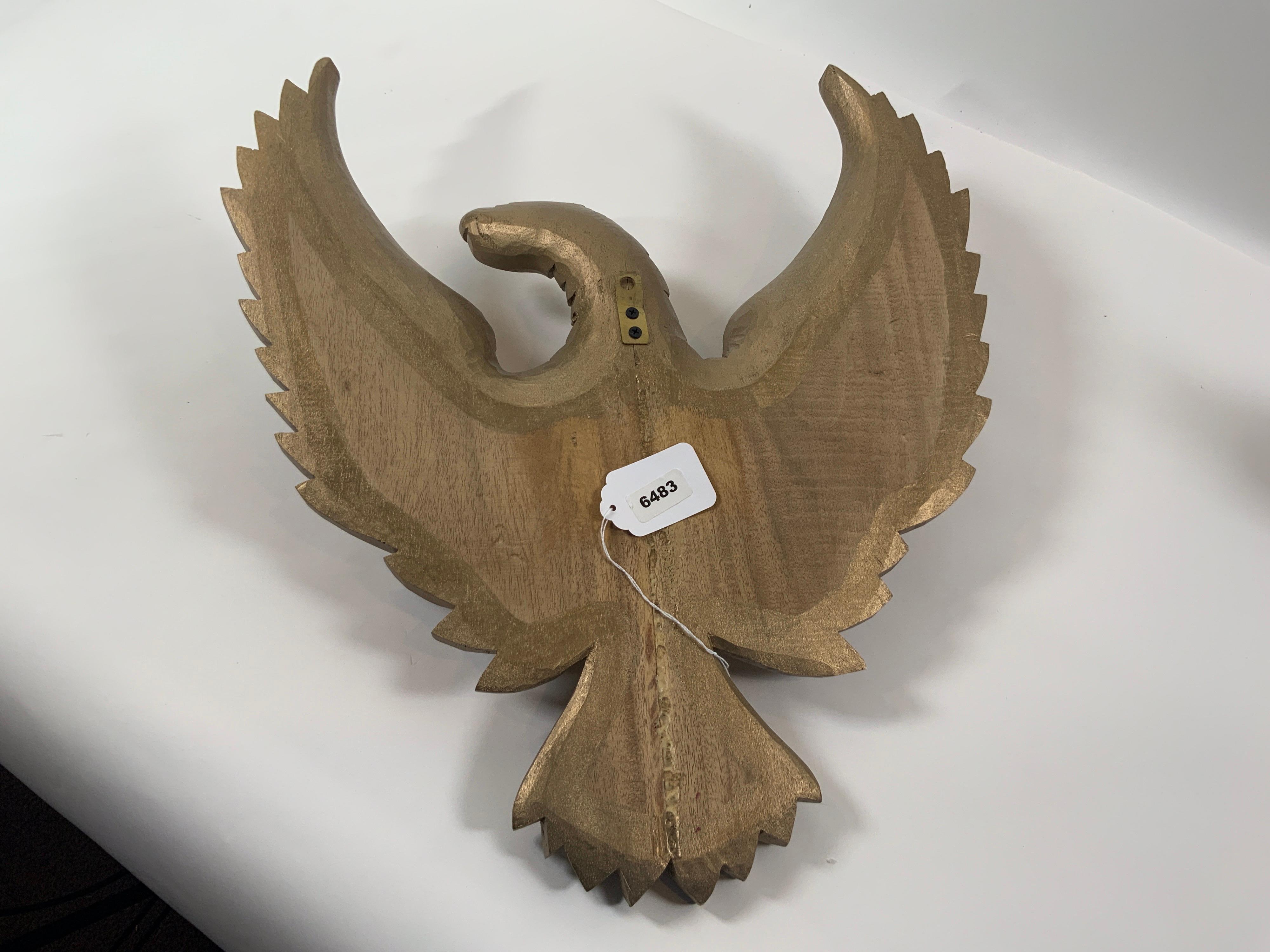 Carved Wood American Eagle with Gold Finish For Sale 4
