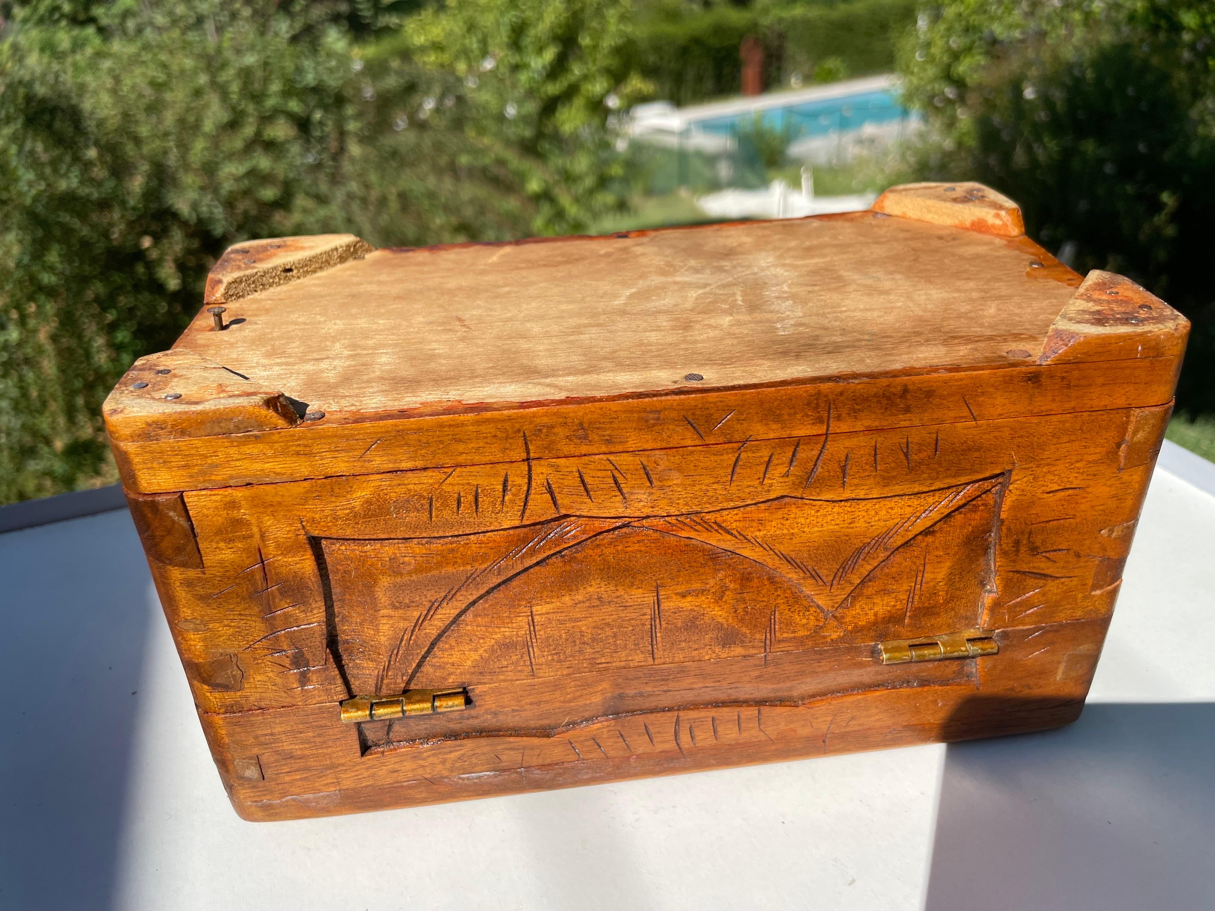 Carved Wood Chinese Box, with Landscape and Characters Decor Pattern, China 20th For Sale 1