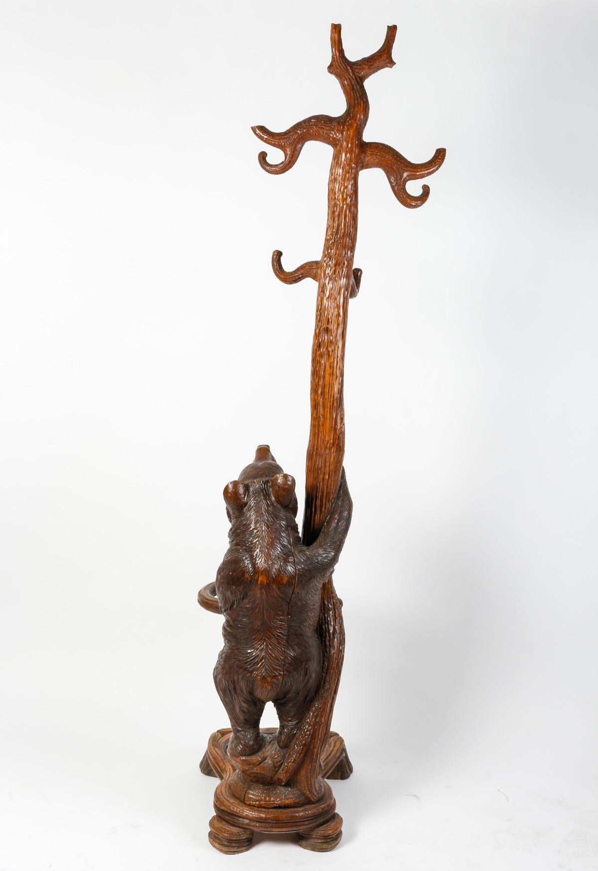 Carved Wood Coat Stand, Napoleon III Period, 19th Century. 2