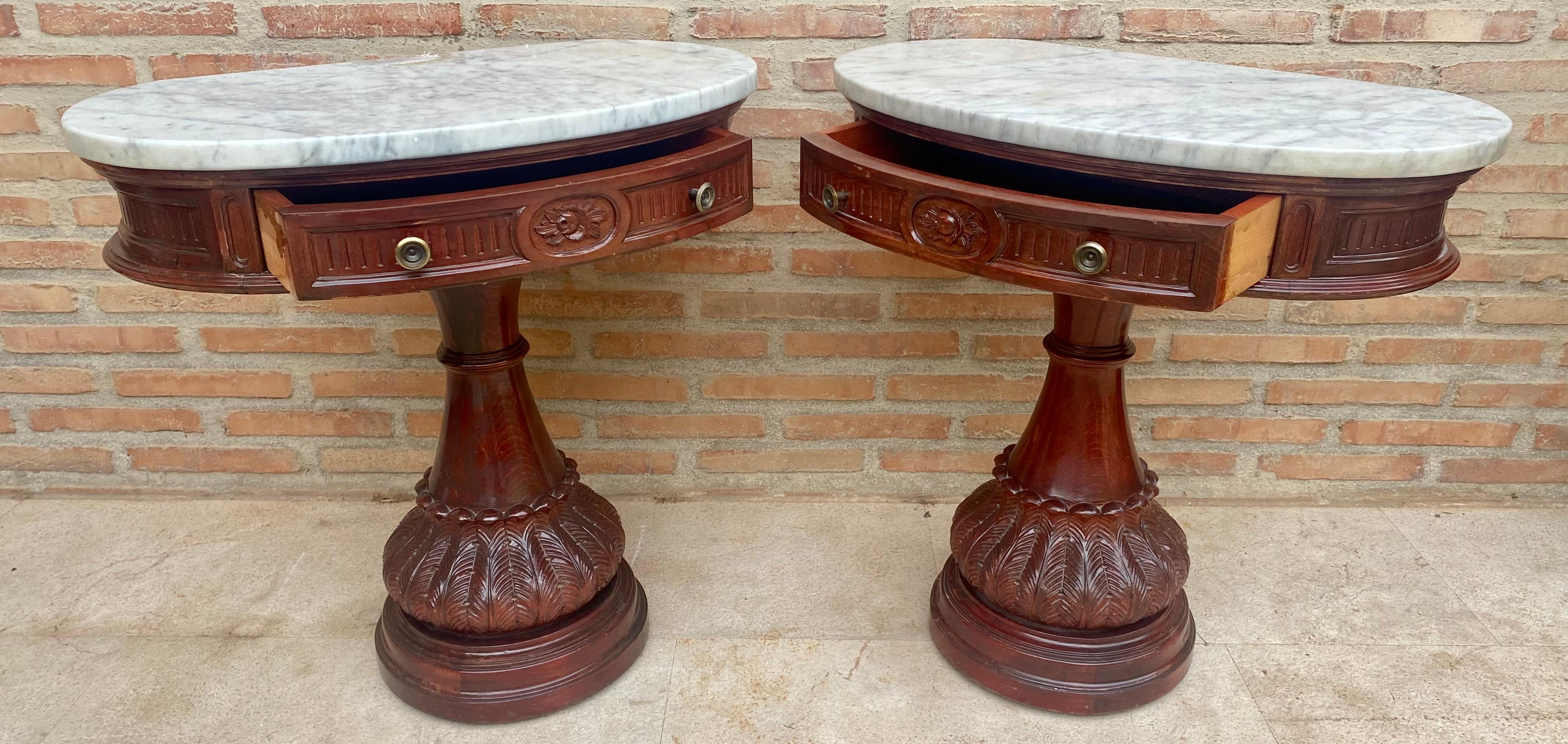 Carved Wood Demi Lune Nightstands with Marble Top, 1940, Set of 2 In Good Condition For Sale In Miami, FL