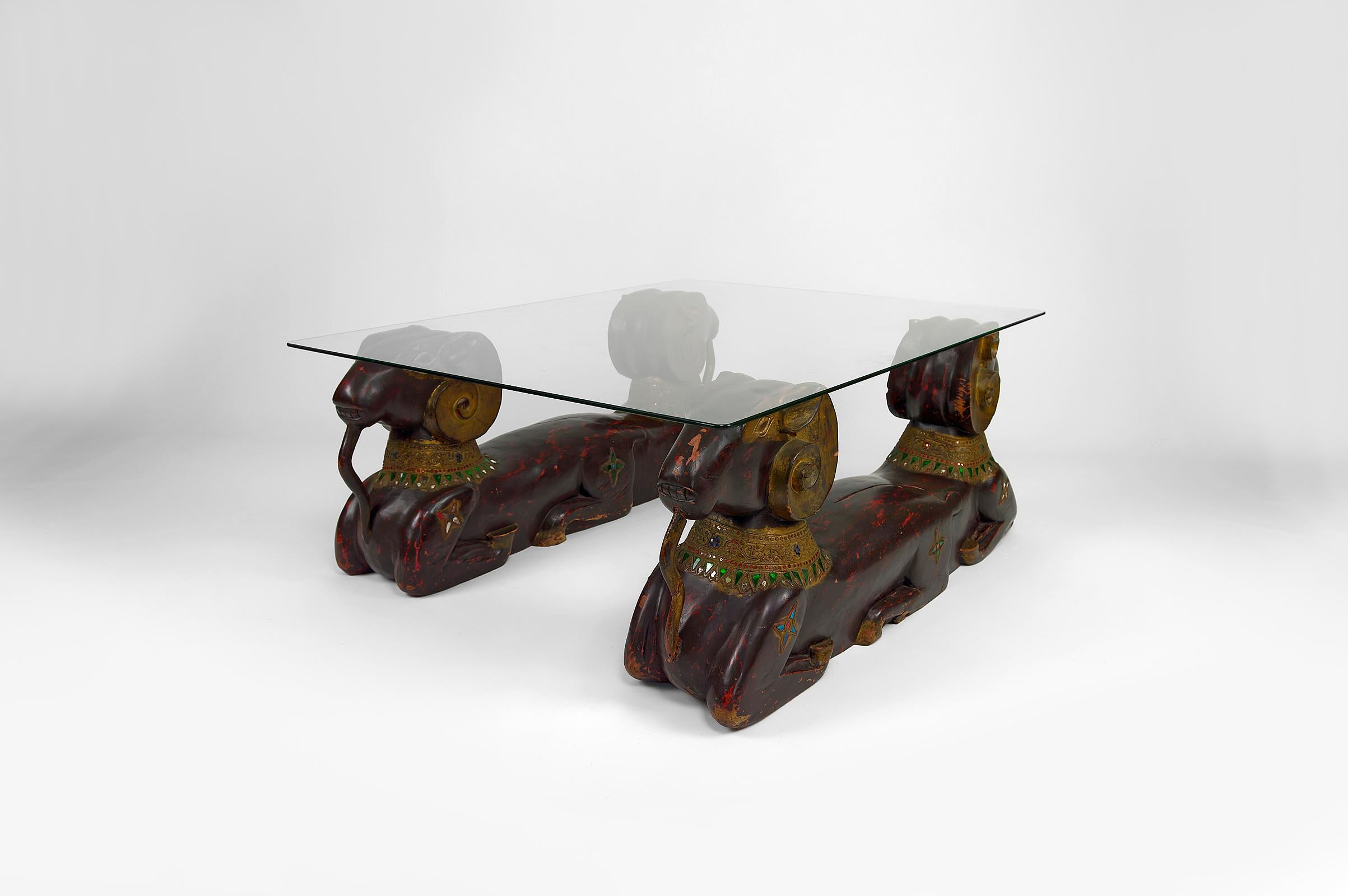 Carved Wood Double Rams Head Coffee Table, Hollywood Regency, circa 1970 For Sale 1