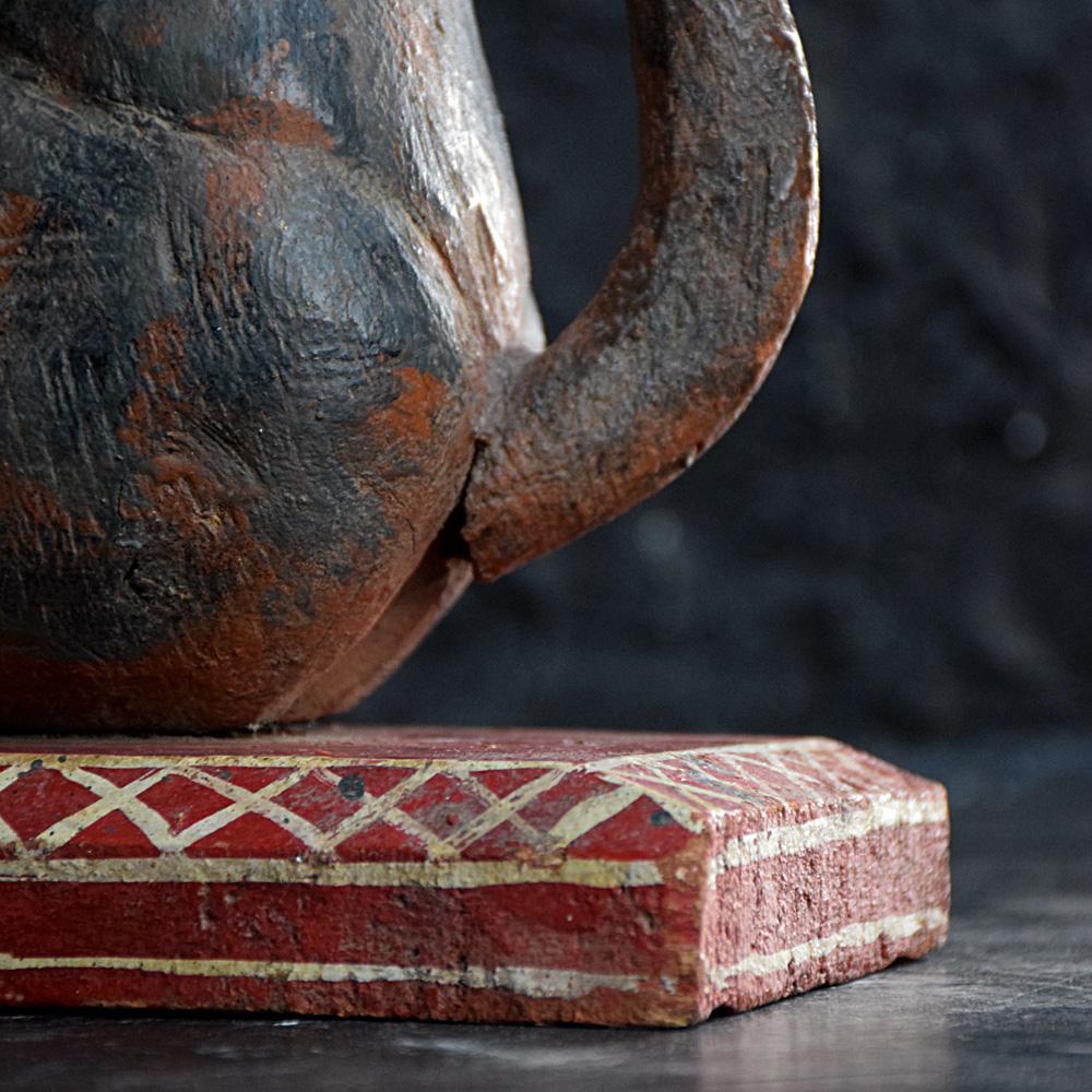 Figura di scimmia in legno intagliato dei primi del Novecento 7