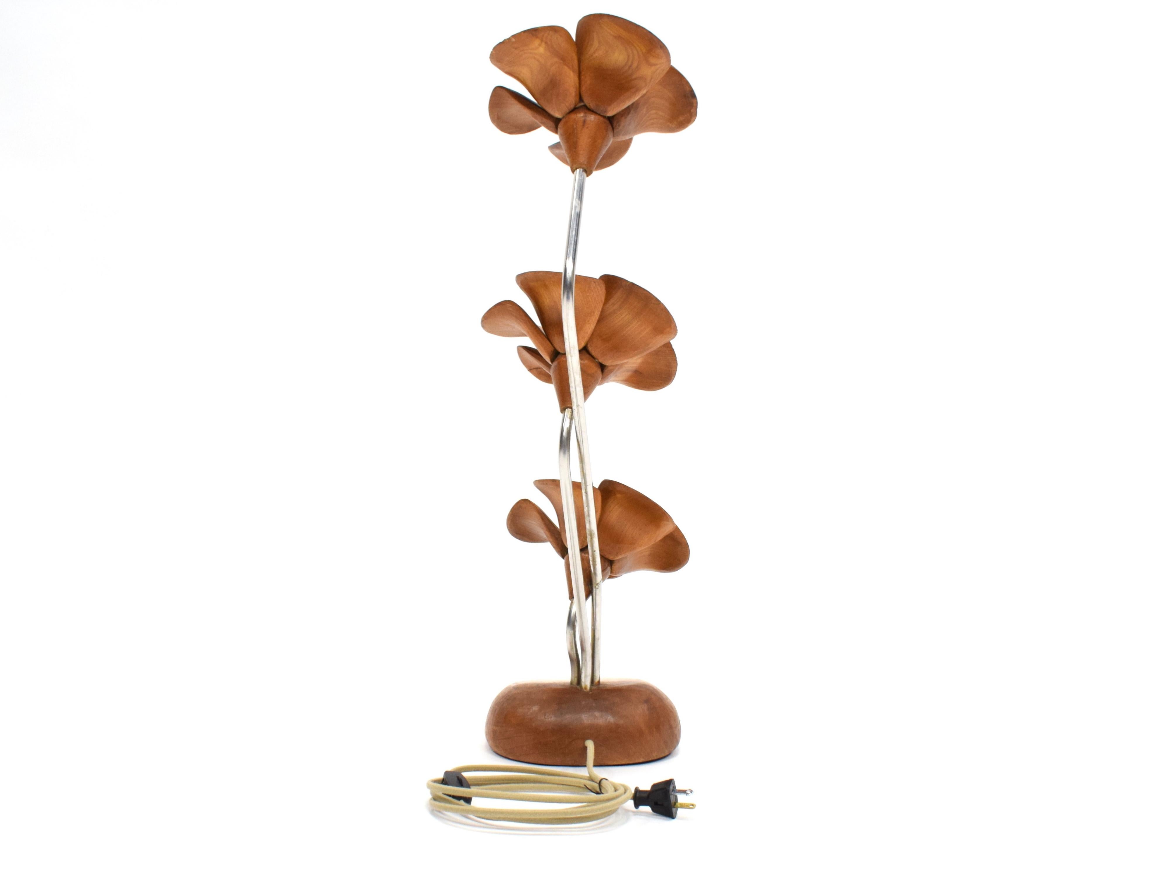 Mid-Century Modern Carved Wood Floral Table Lamp For Sale