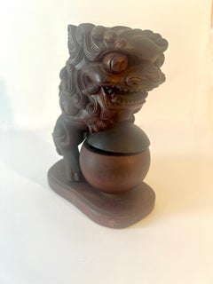 Posacenere decorativo per sigari, sigarette o 420 in legno intagliato Foo Dog