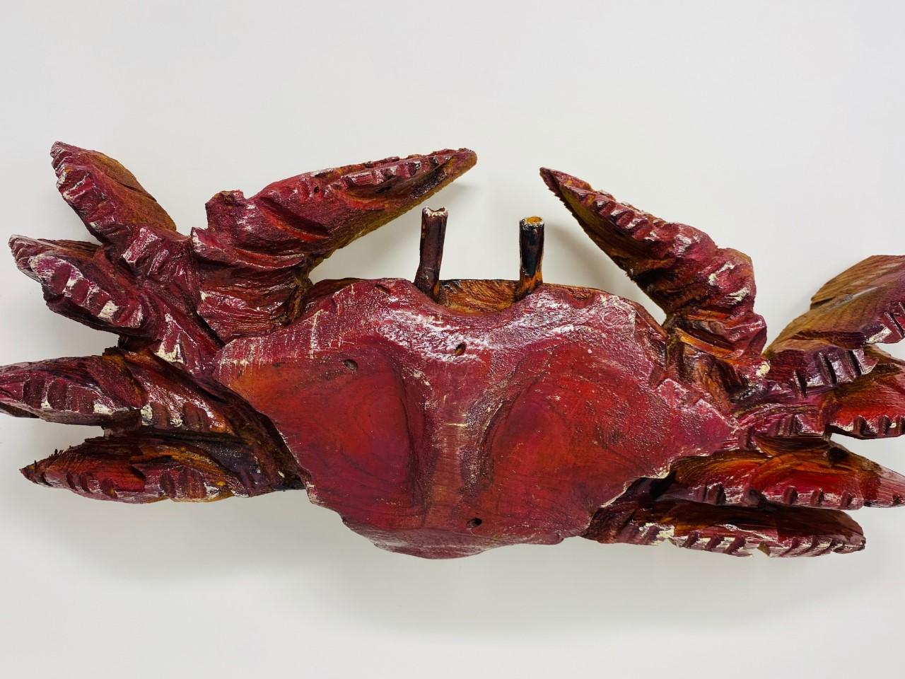 crab wood carving