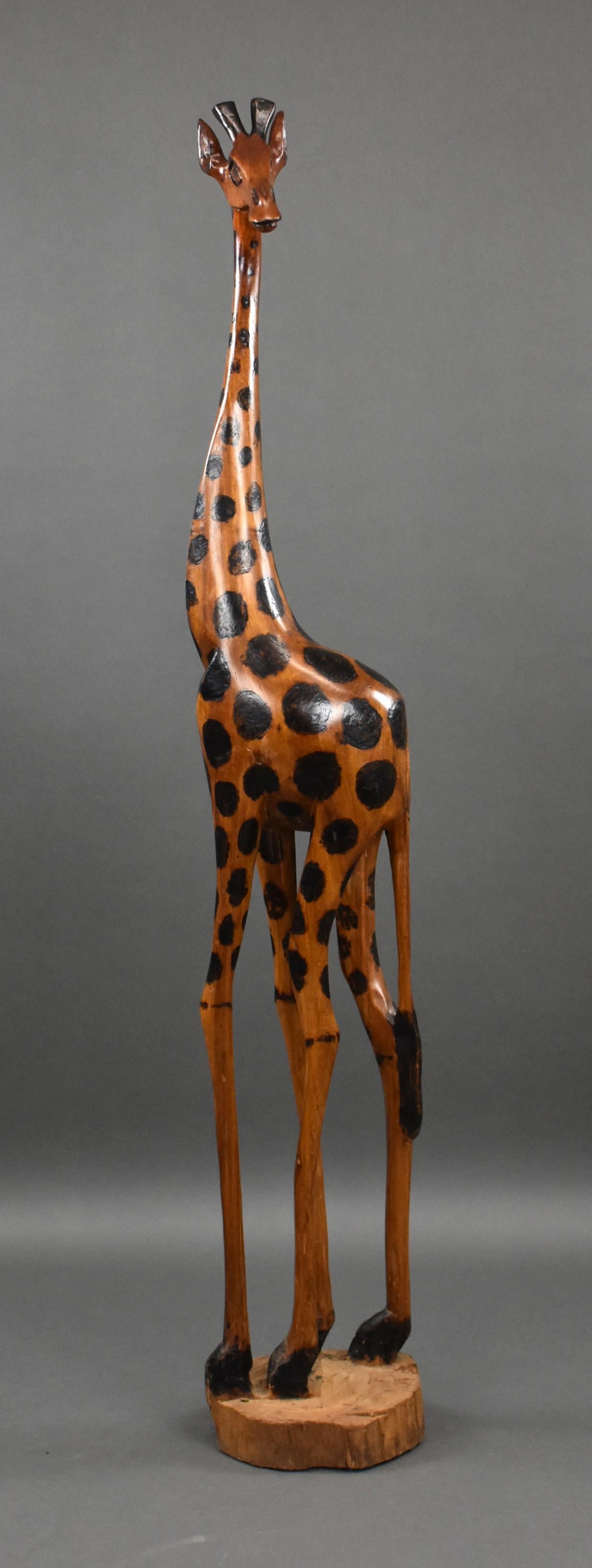 Carved Wood Giraffe In Good Condition In Chelmsford, Essex