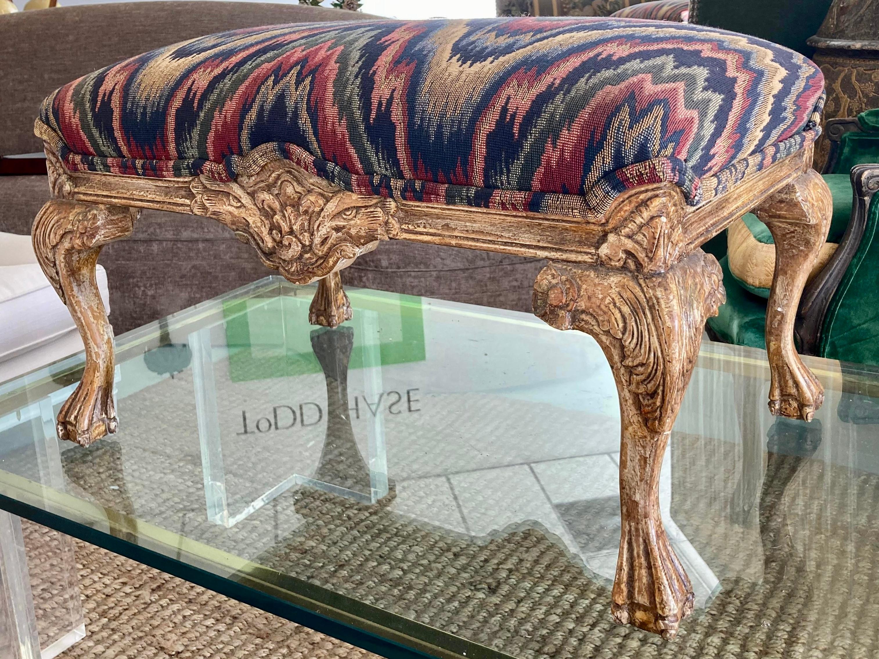 Carved Wood Italian Bench in Original Painted Finish In Good Condition For Sale In Los Angeles, CA