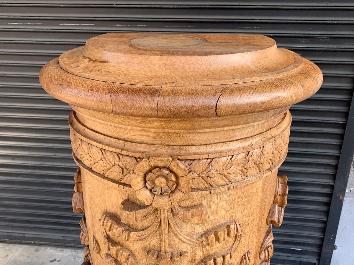 Carved Wood Pedestal by P. Mazaroz R, France, 1800s In Good Condition In Los Angeles, CA