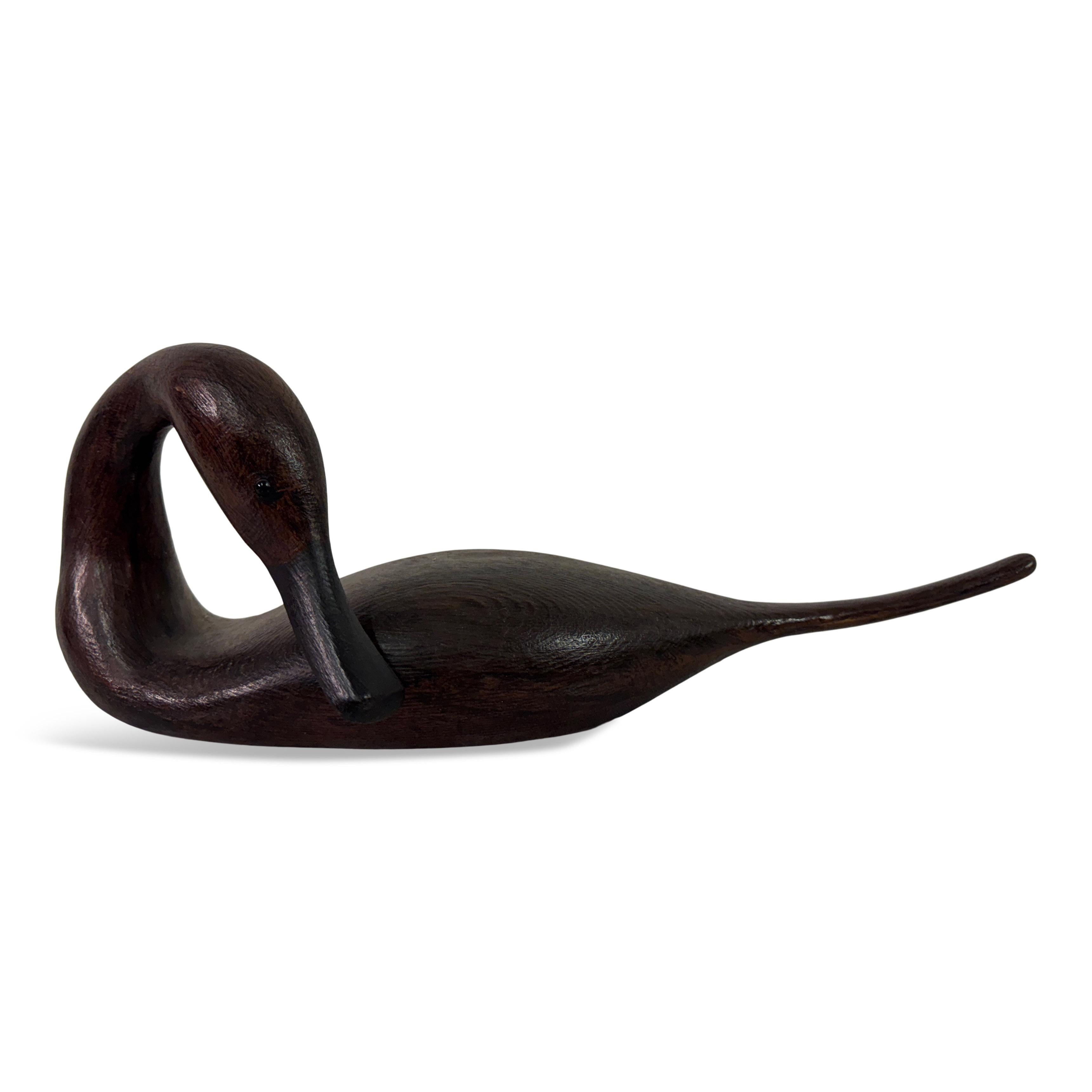 Coda di fiume in legno intagliato di Guy Taplin (nato nel 1939) in vendita 11
