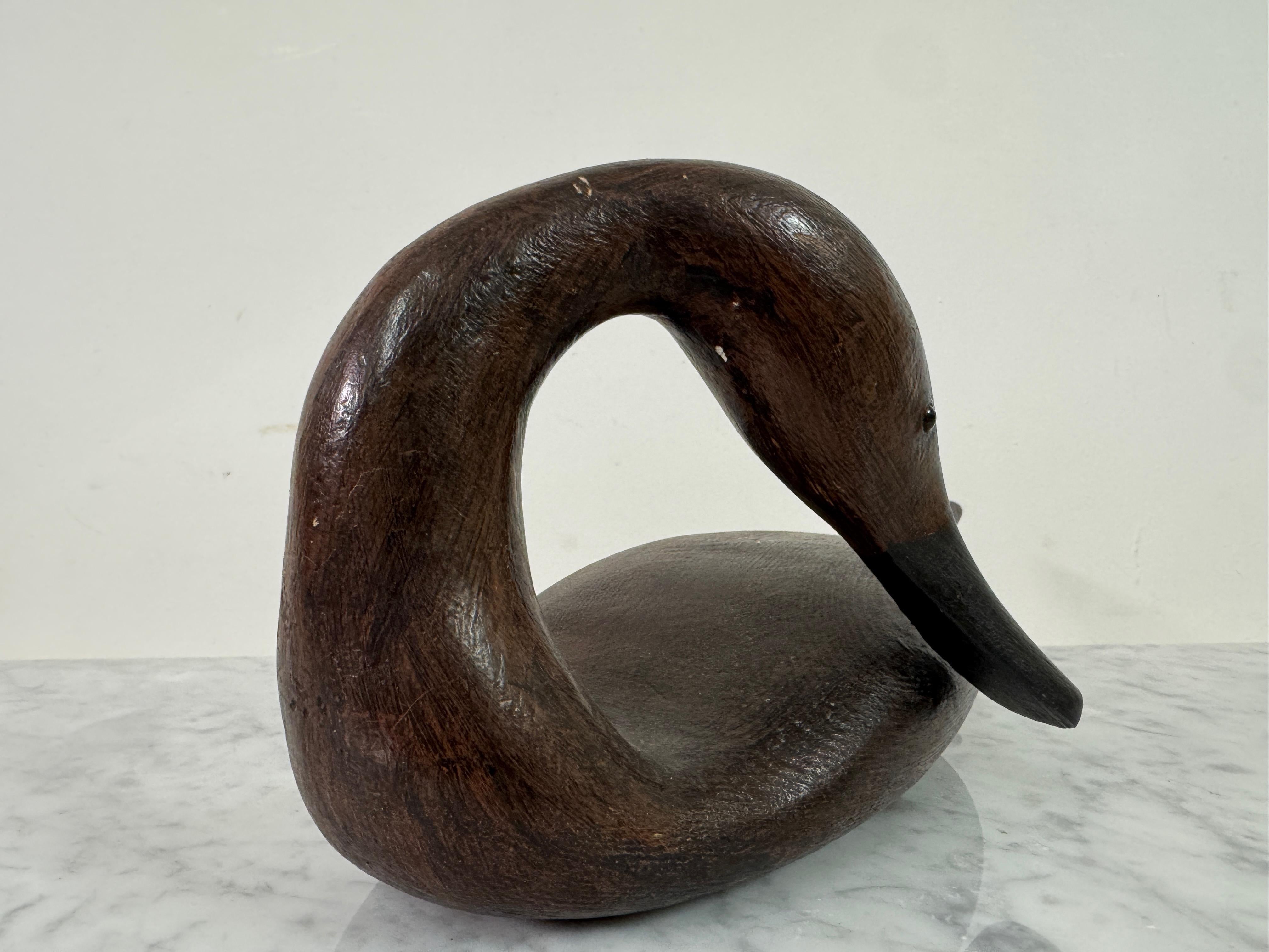 XX secolo Coda di fiume in legno intagliato di Guy Taplin (nato nel 1939) in vendita