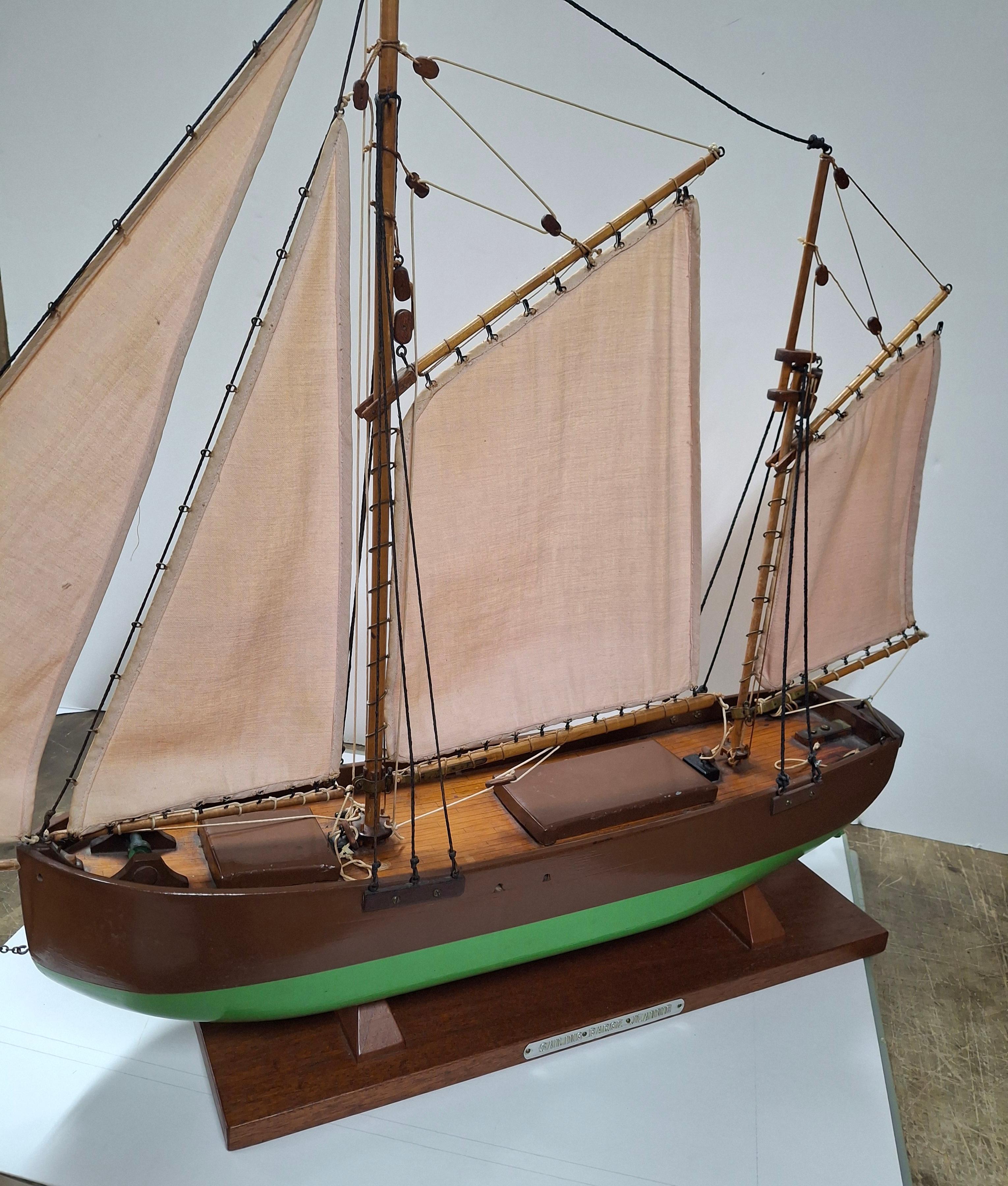 Barca a vela in Wood intagliato in vendita 10