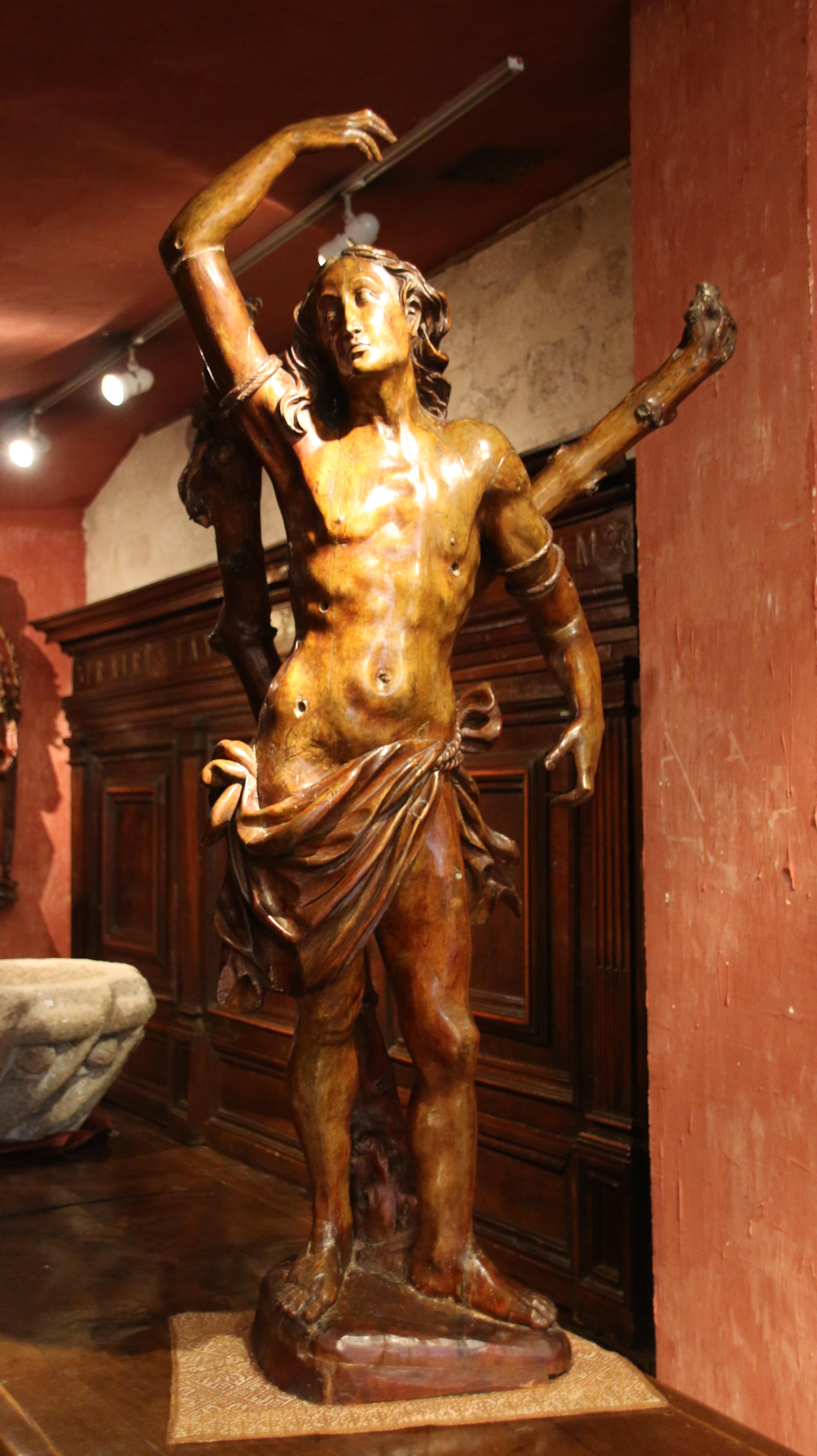 Carved Wood Saint Sebastien, Southern Germany, c. 1510-1520 In condizioni buone in vendita a Saint-Ouen, FR